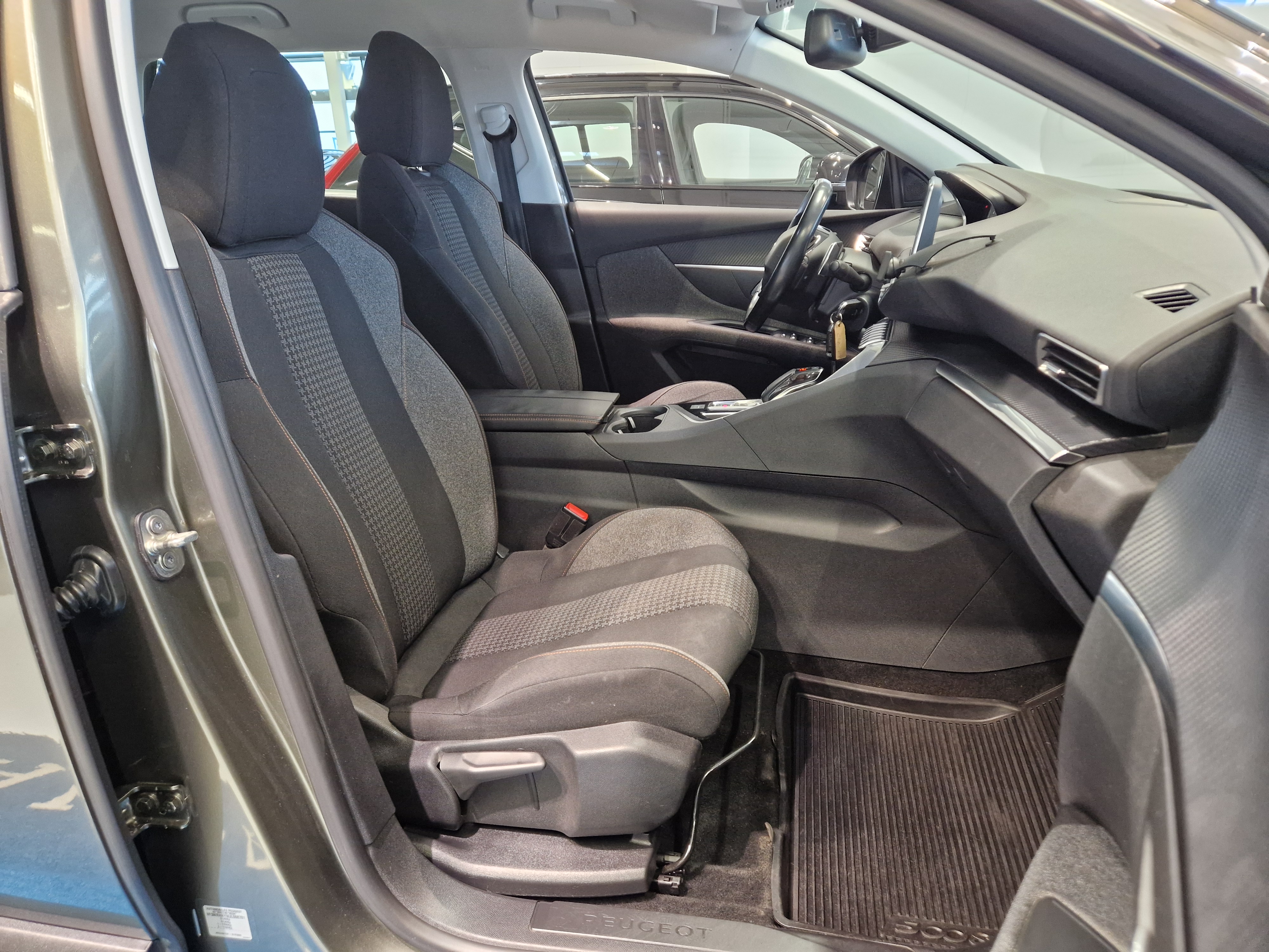 Peugeot 5008 ACTIVE PURETECH 130 AUTOMAATTI