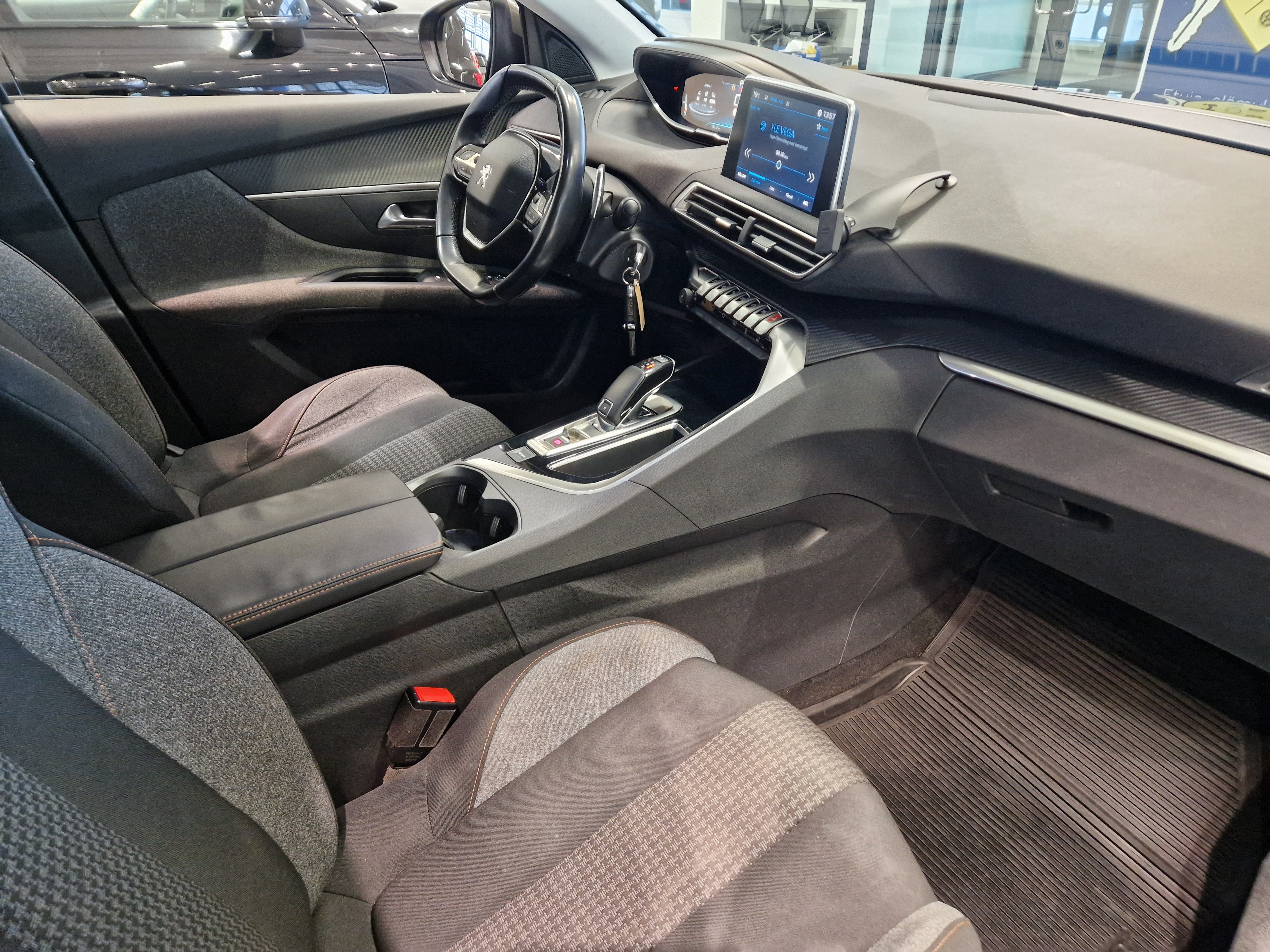 Peugeot 5008 ACTIVE PURETECH 130 AUTOMAATTI
