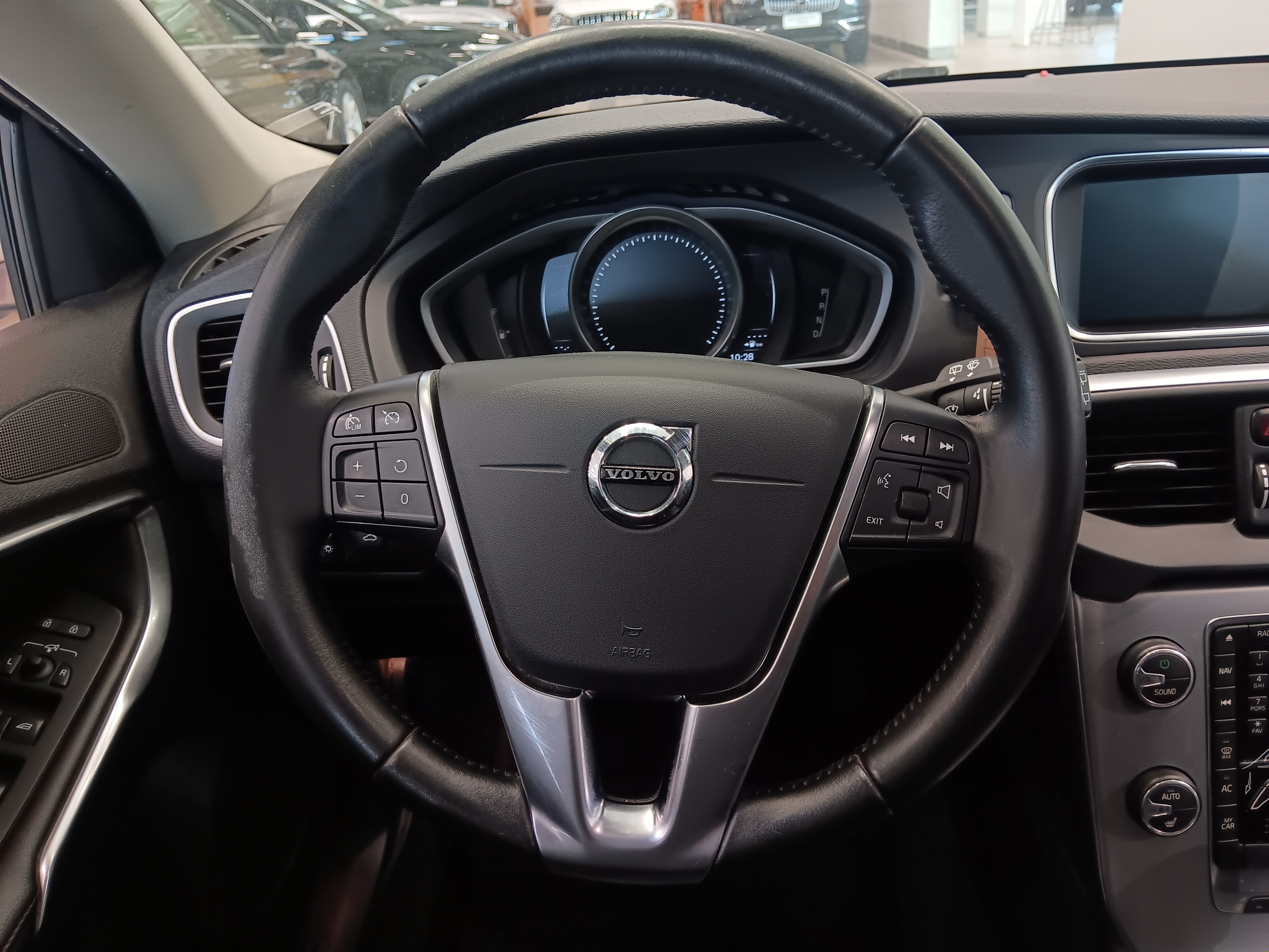 Volvo V40 D2 BUSINESS INSCRIPTION AUT