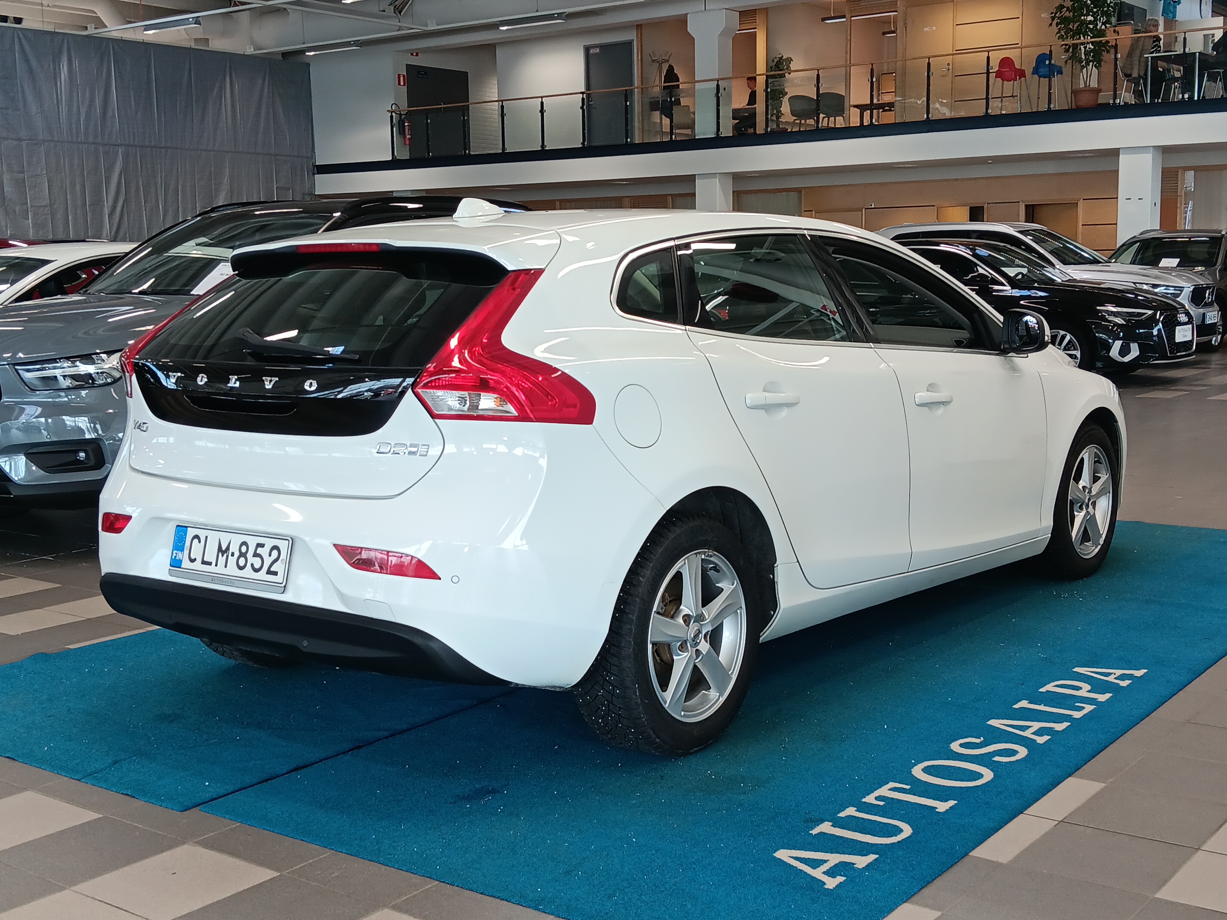 Volvo V40 D2 BUSINESS INSCRIPTION AUT