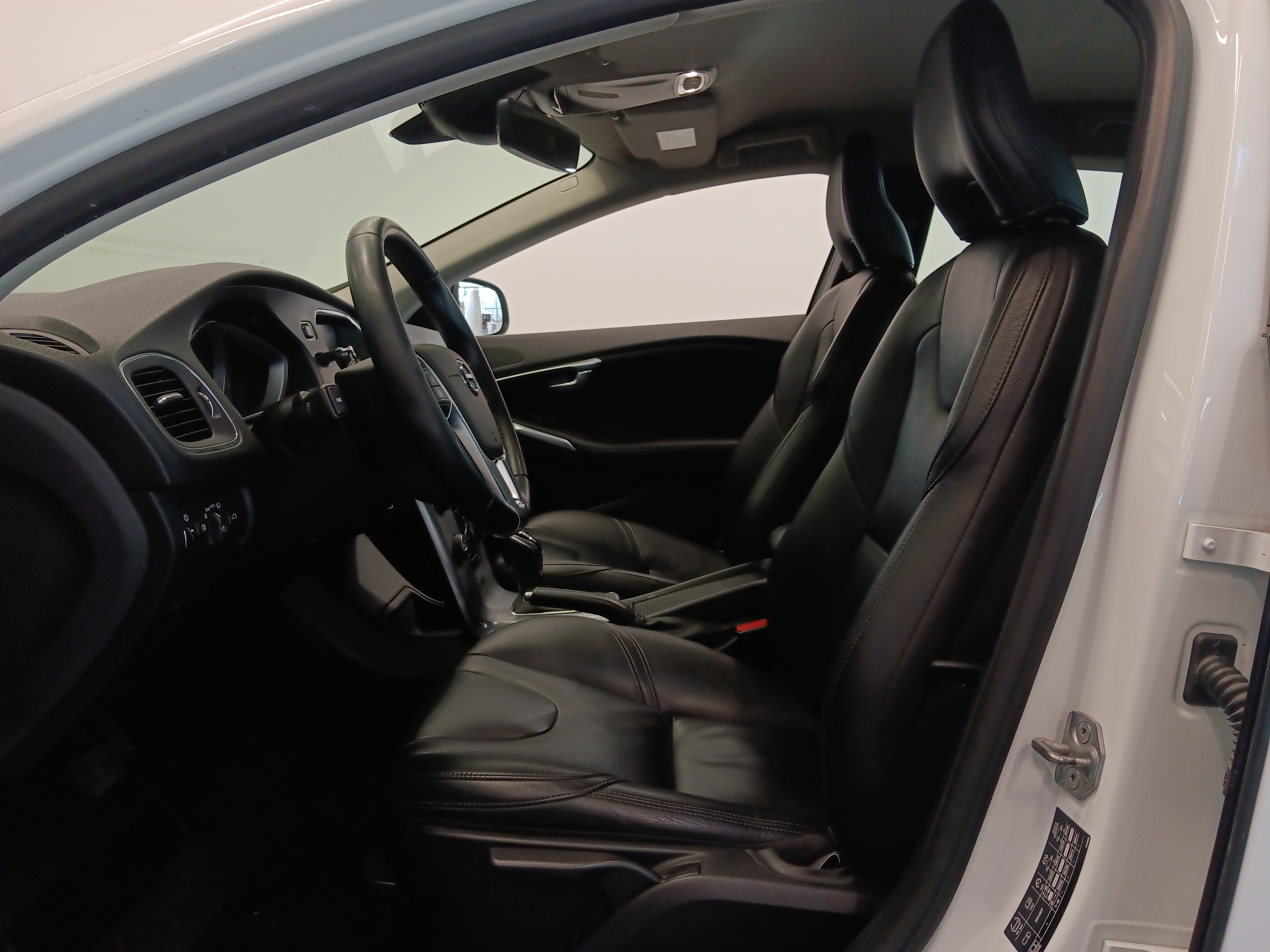 Volvo V40 D2 BUSINESS INSCRIPTION AUT