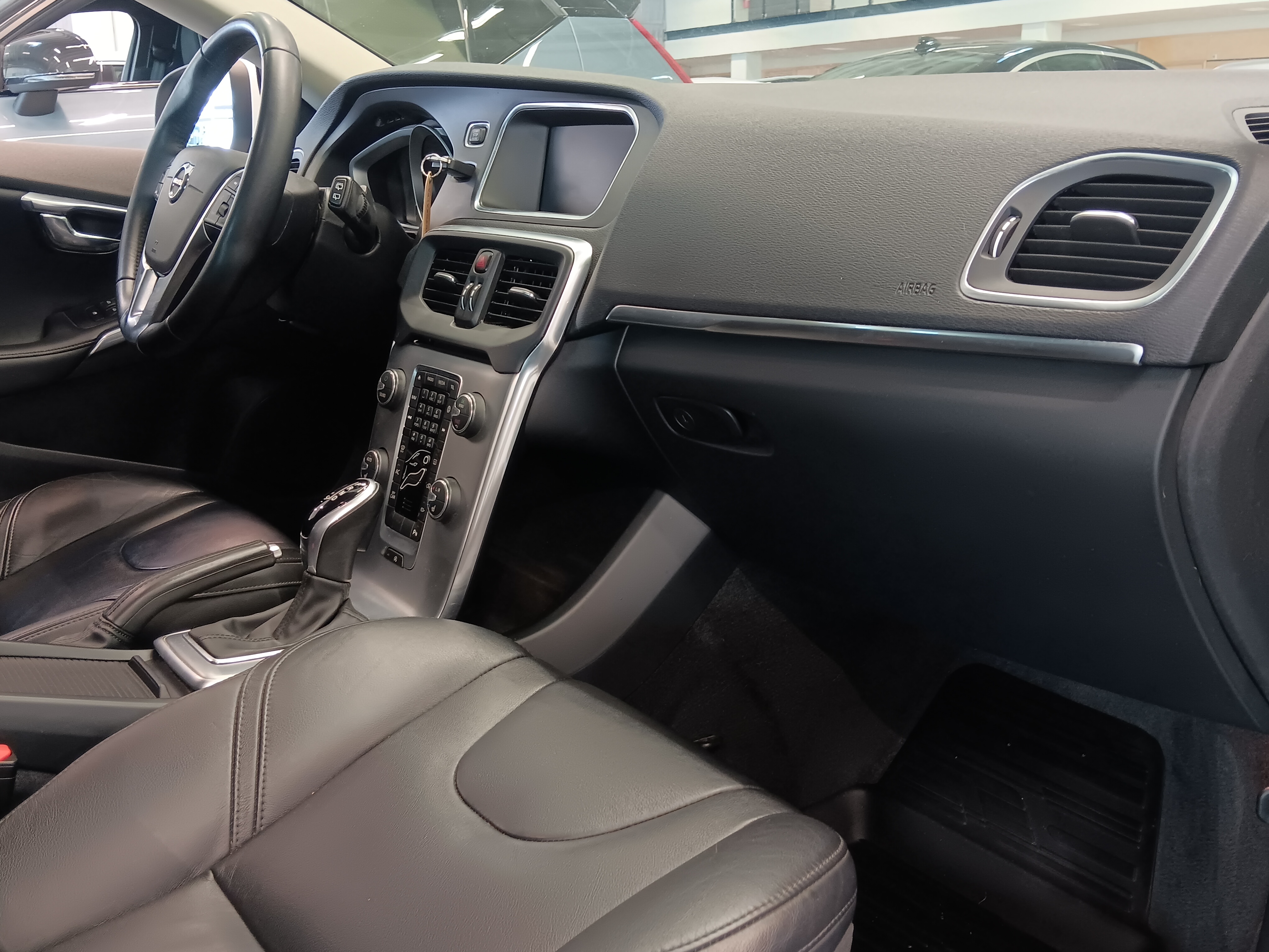 Volvo V40 D2 BUSINESS INSCRIPTION AUT