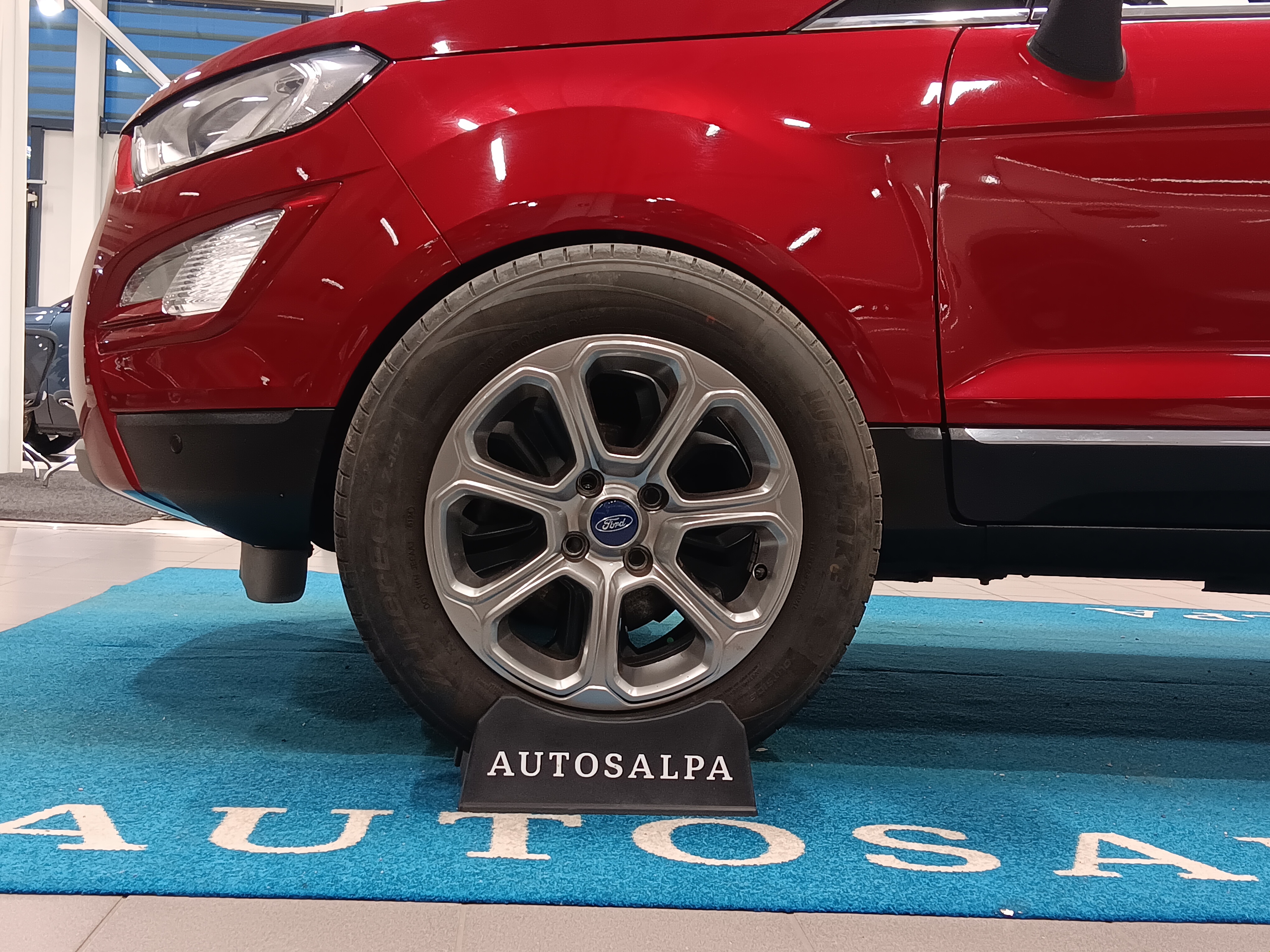 Ford ECOSPORT 1,0 ECOBOOST 125HV A6 TITANIUM 5-OVINEN