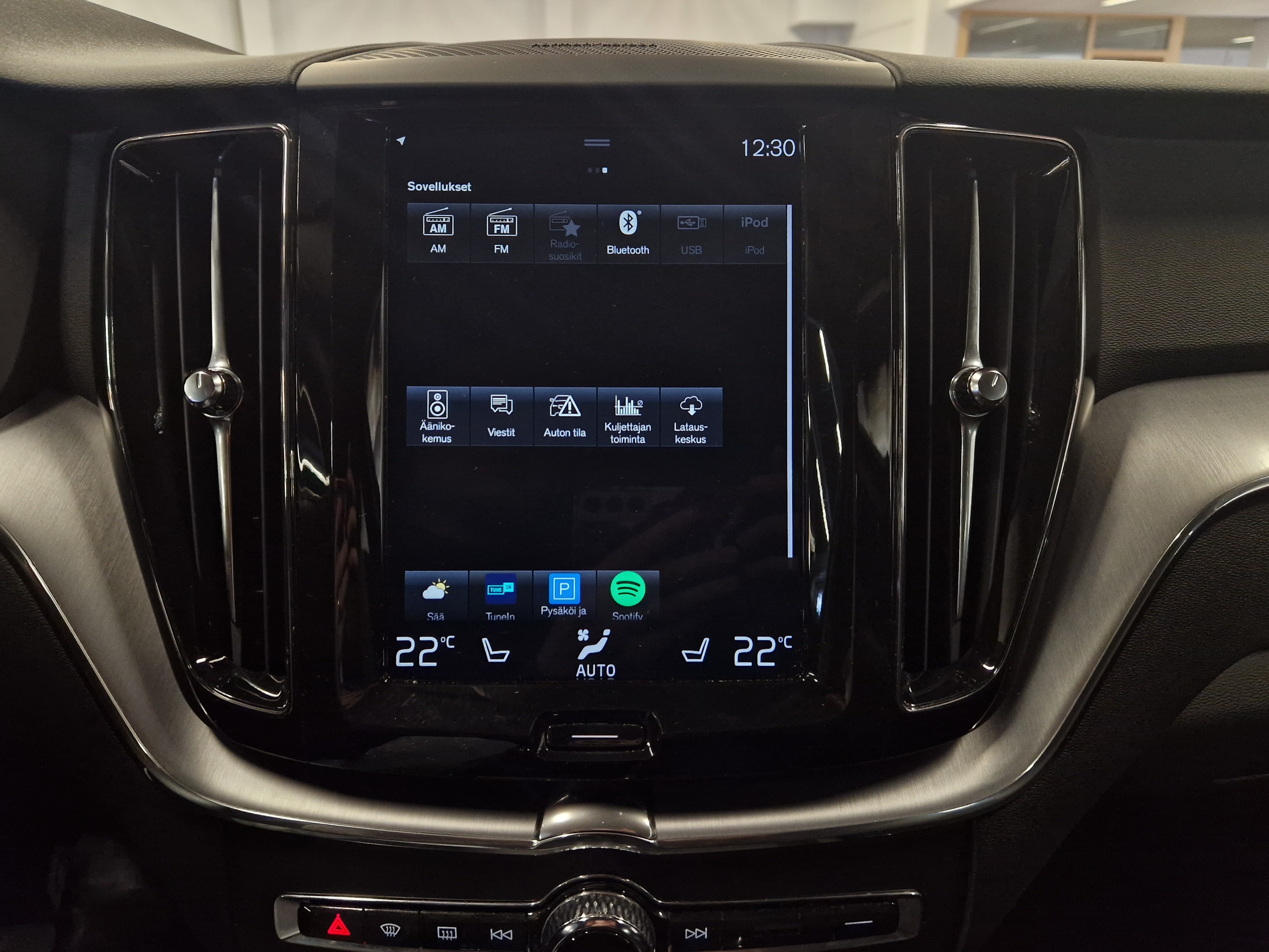 Volvo XC60 D4 AWD MOMENTUM AUT.