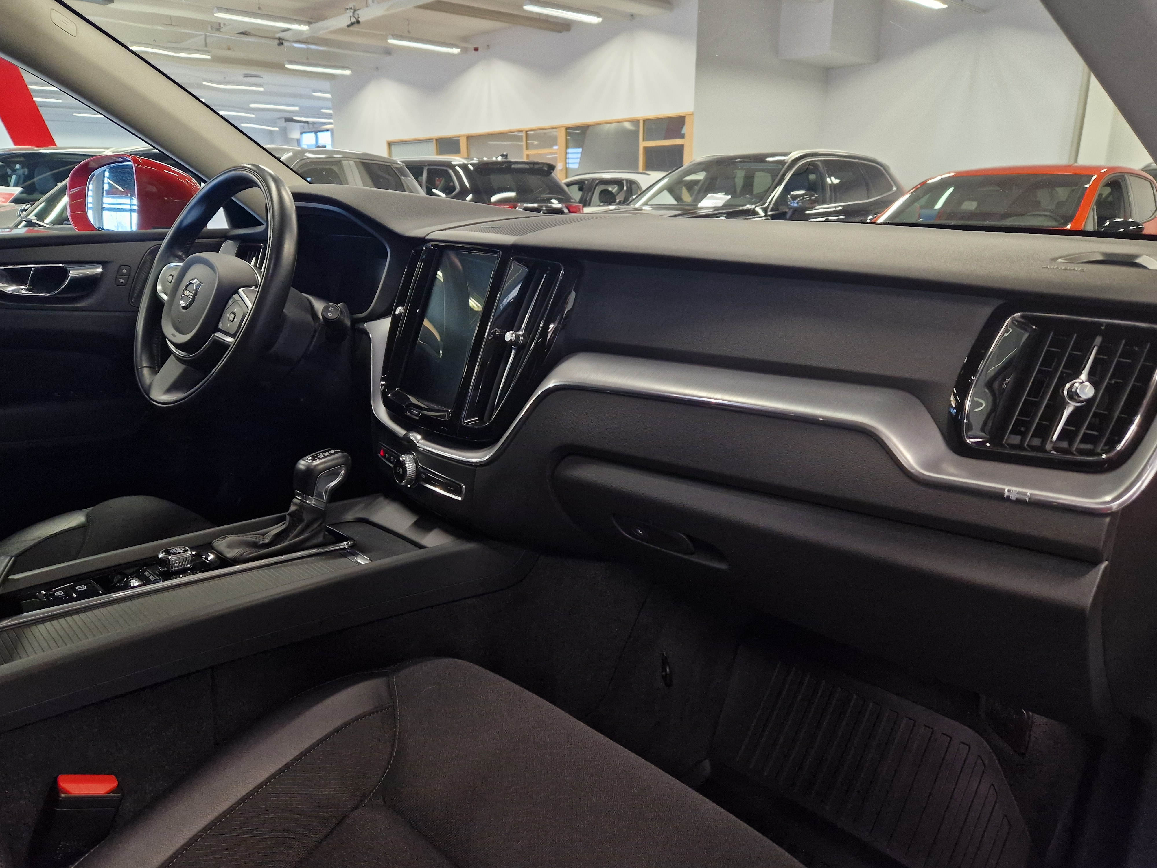 Volvo XC60 D4 AWD MOMENTUM AUT.