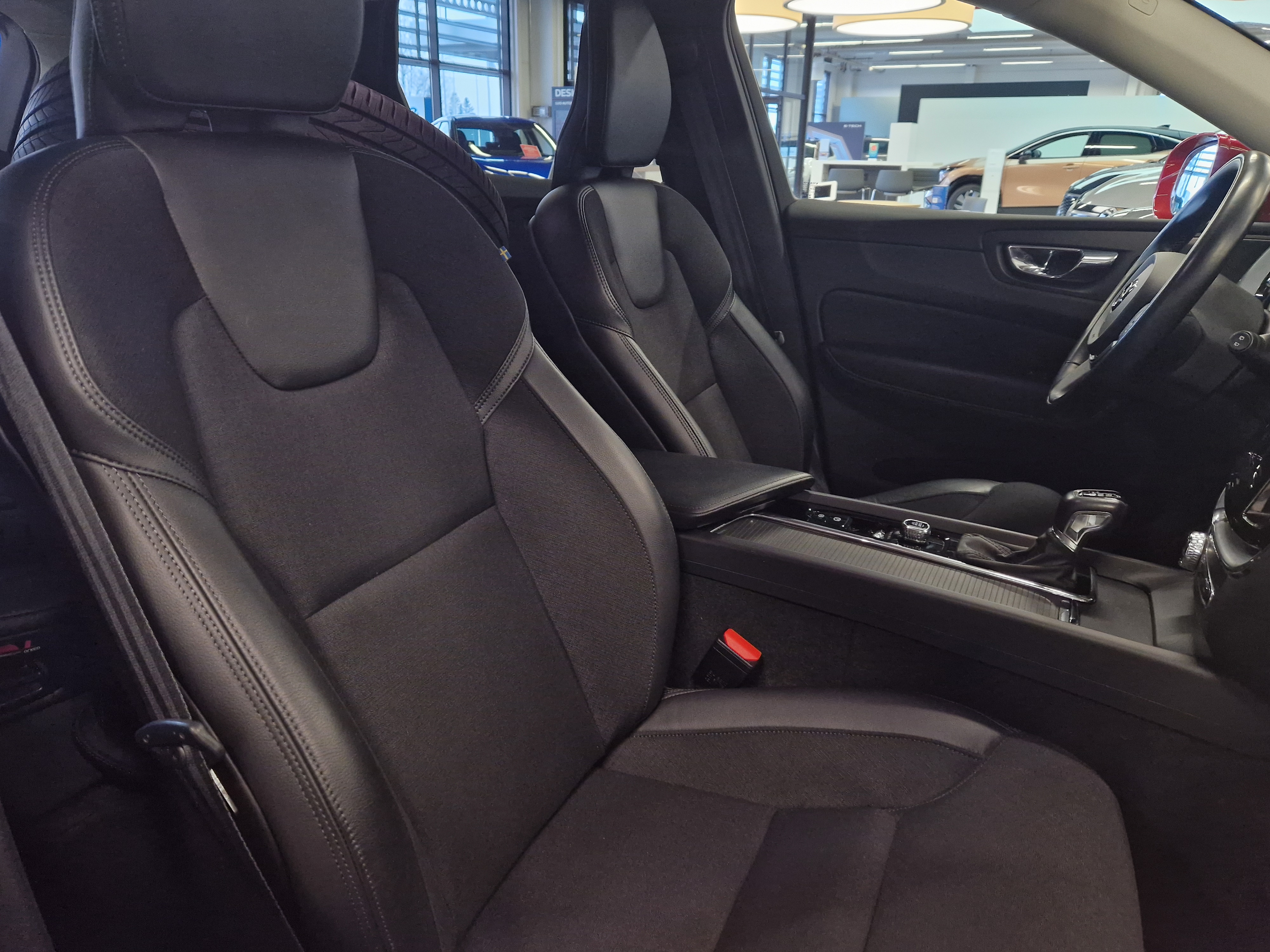 Volvo XC60 D4 AWD MOMENTUM AUT.