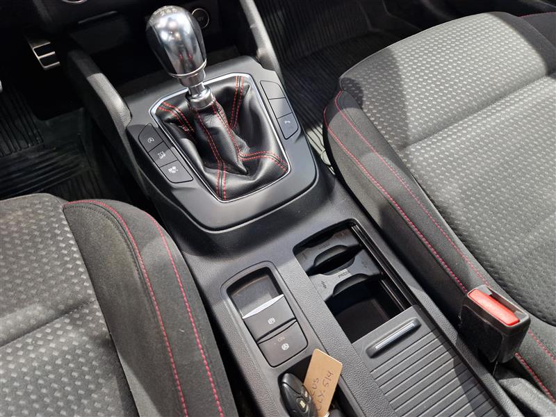 Ford FOCUS 1,5 ECOBOOST 182HV M6 ST-LINE WAGON