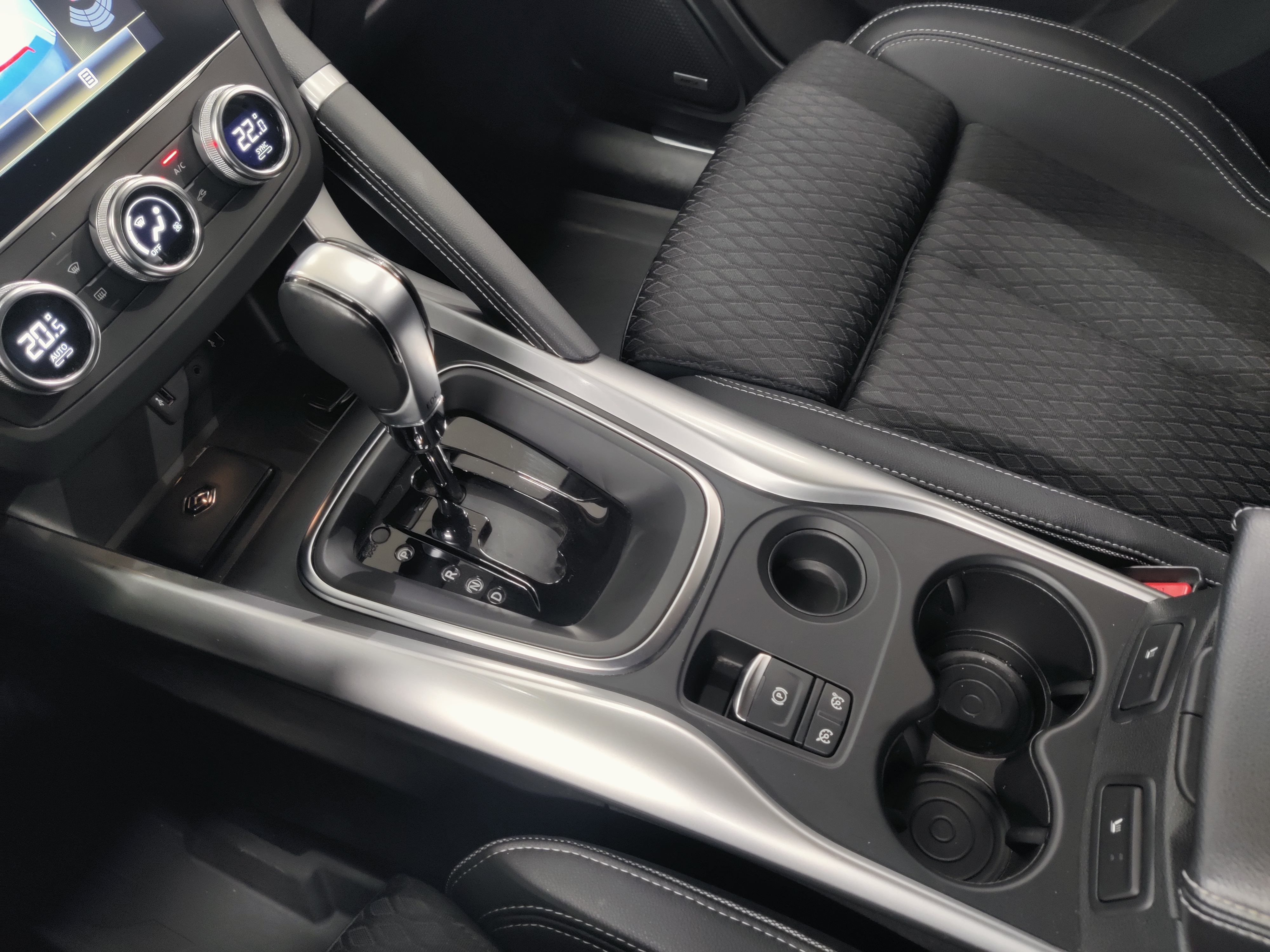 Renault KADJAR TCE 160 EDC7-AUT BOSE AT