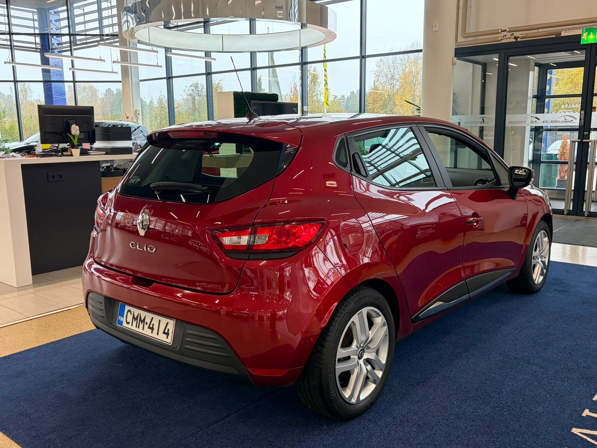 Renault Clio TCe 90 Zen 2019, kuva 2/13