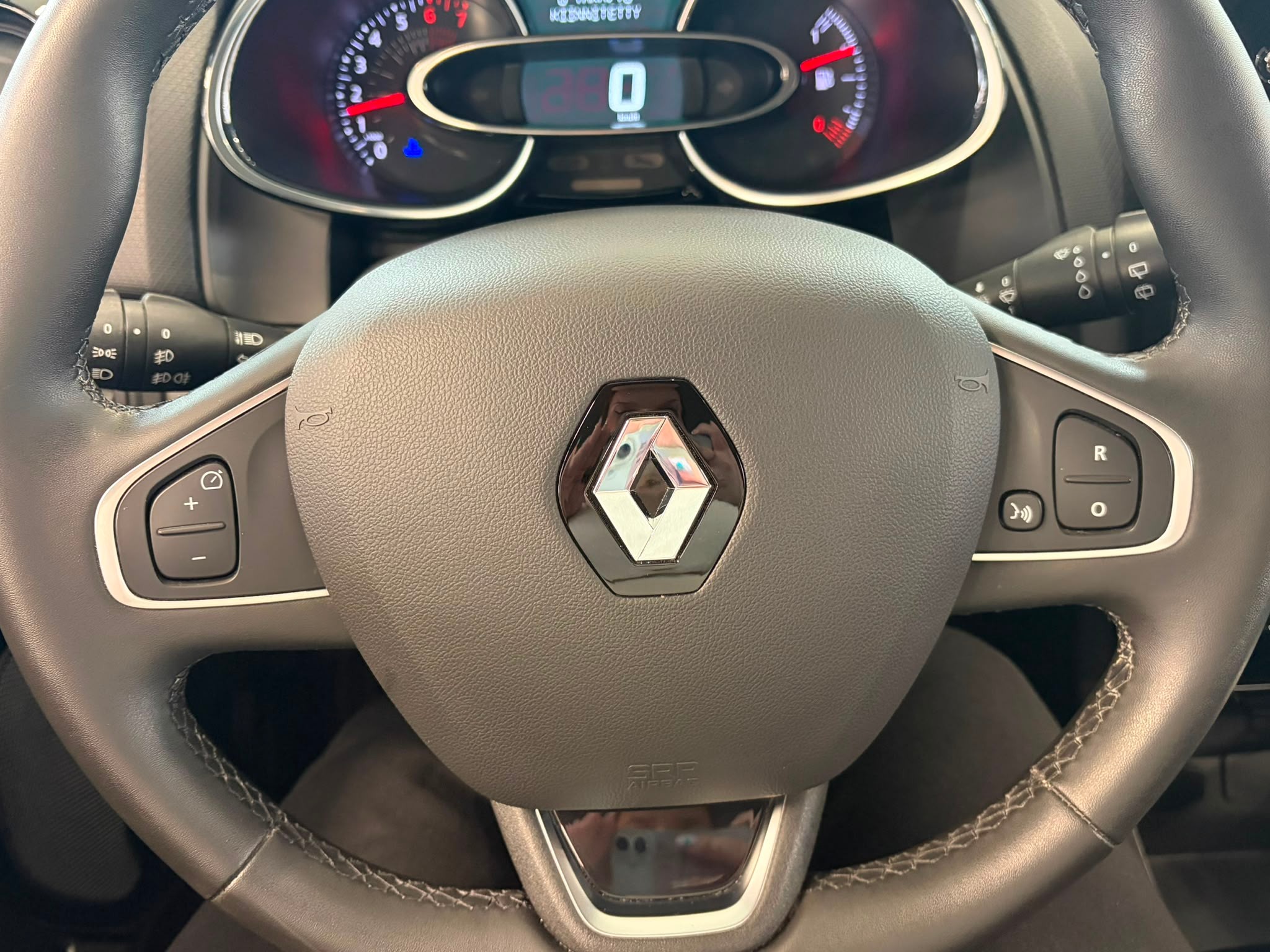 Renault Clio TCe 90 Zen 2019, kuva 4/13