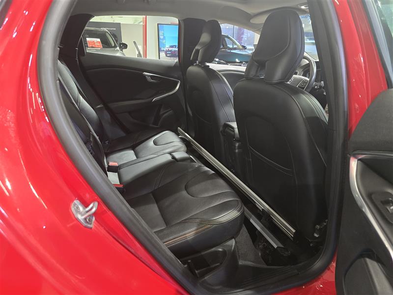 Volvo V40 CROSS COUNTRY D4 SUMMUM AUT