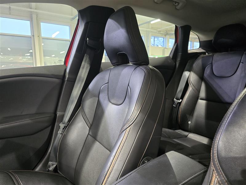 Volvo V40 CROSS COUNTRY D4 SUMMUM AUT