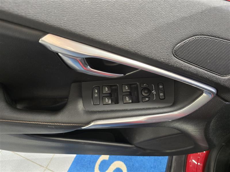 Volvo V40 CROSS COUNTRY D4 SUMMUM AUT