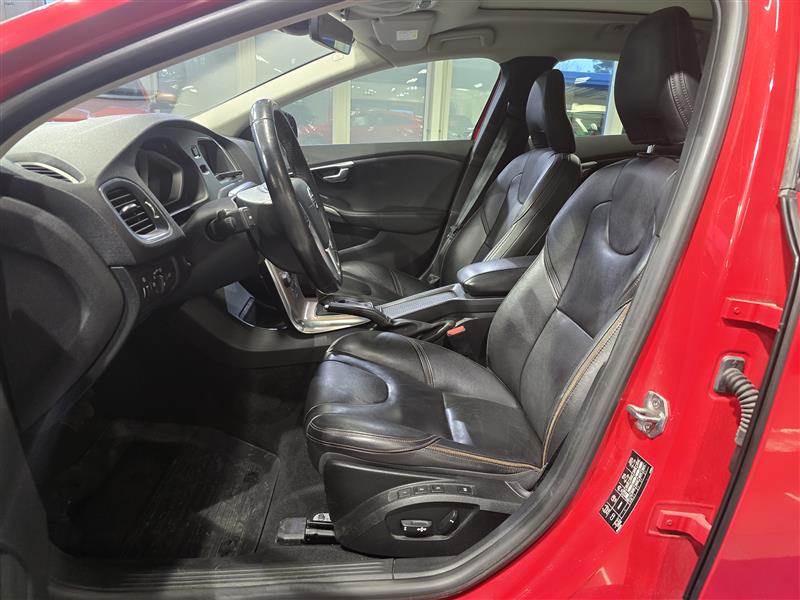 Volvo V40 CROSS COUNTRY D4 SUMMUM AUT