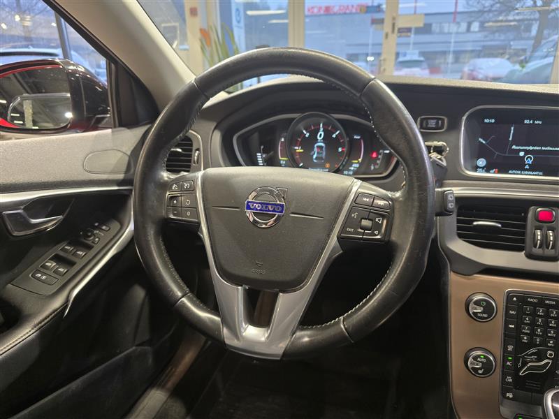 Volvo V40 CROSS COUNTRY D4 SUMMUM AUT