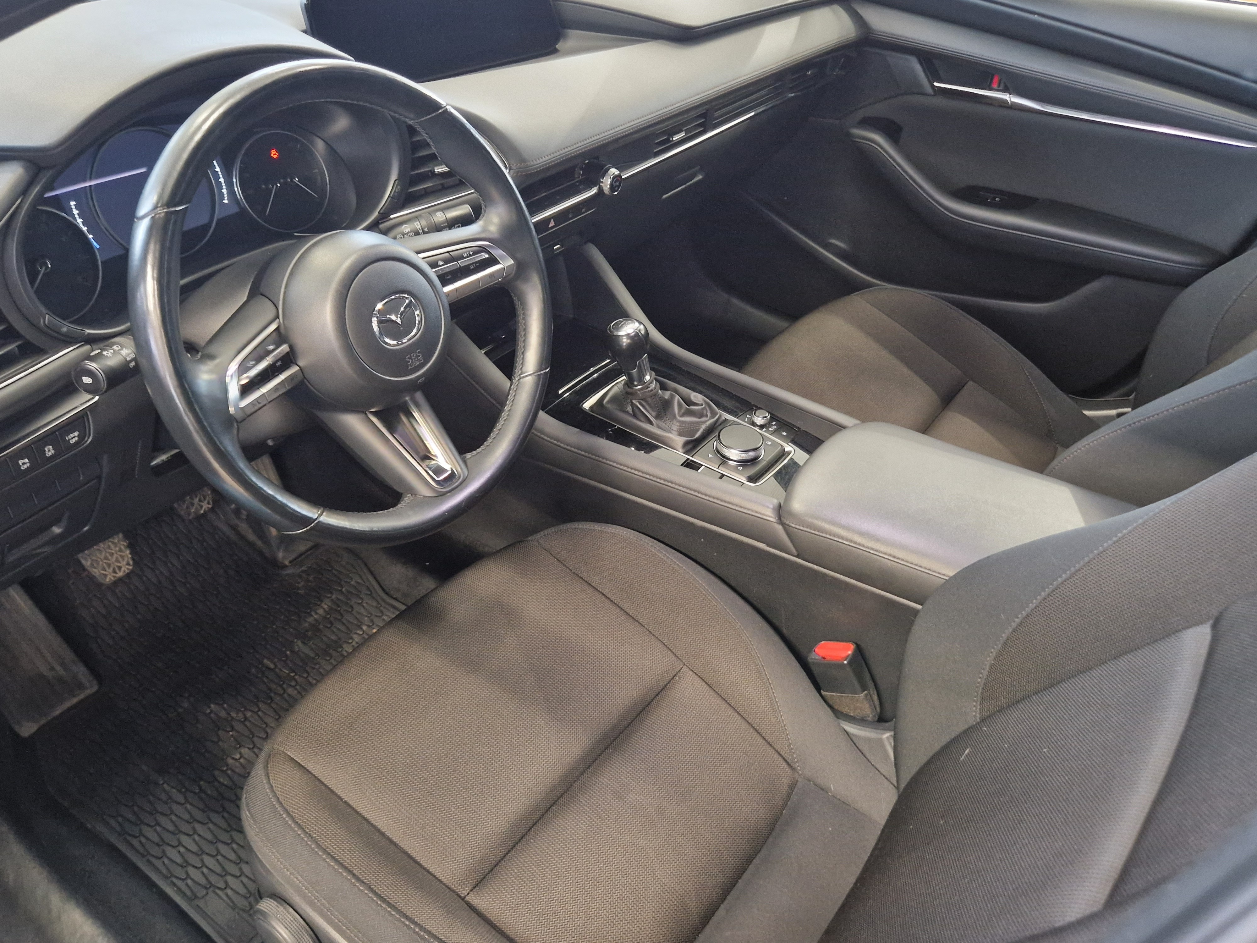 Mazda MAZDA3 HATCHBACK 2,0 (122 HV) SKYACTIV-G VISION PLUS BUSI