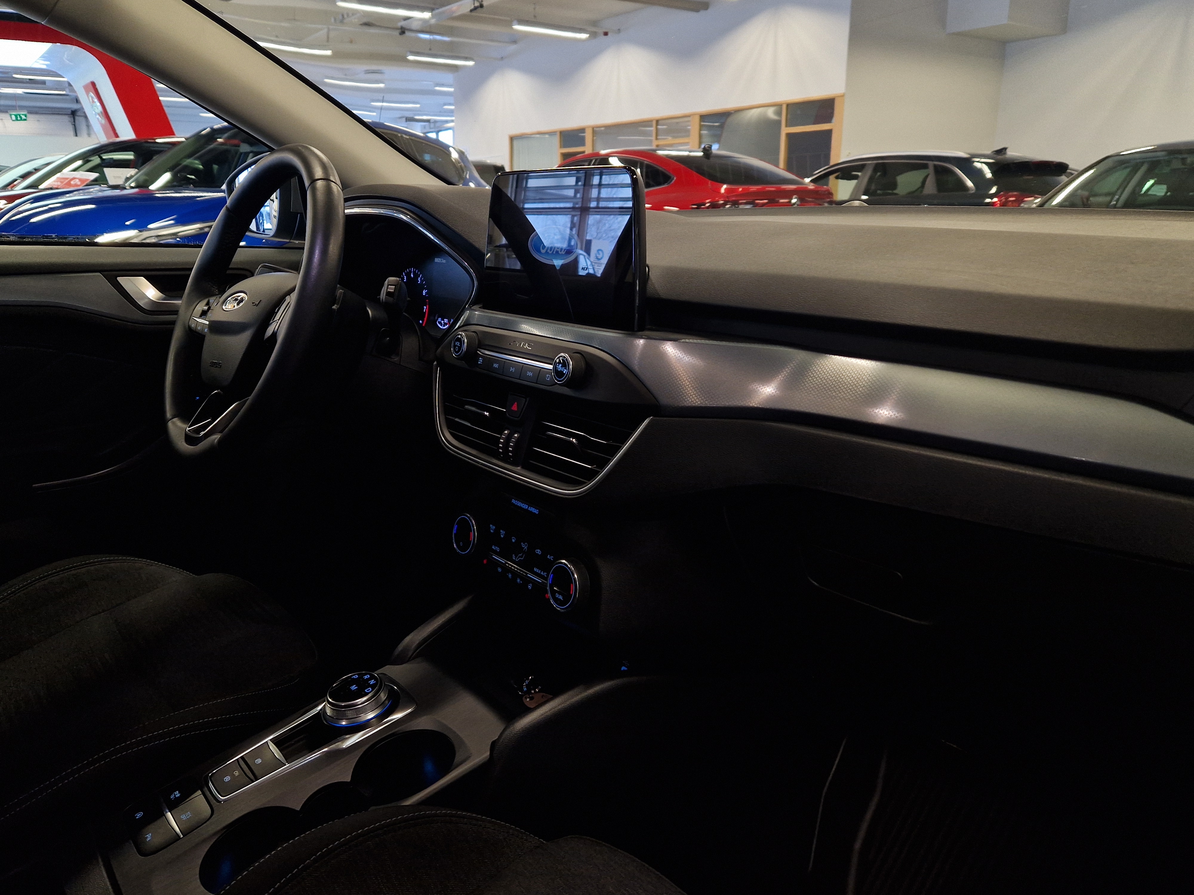 Ford FOCUS 1,5 ECOBOOST 182HV A8 ACTIVE WAGON.