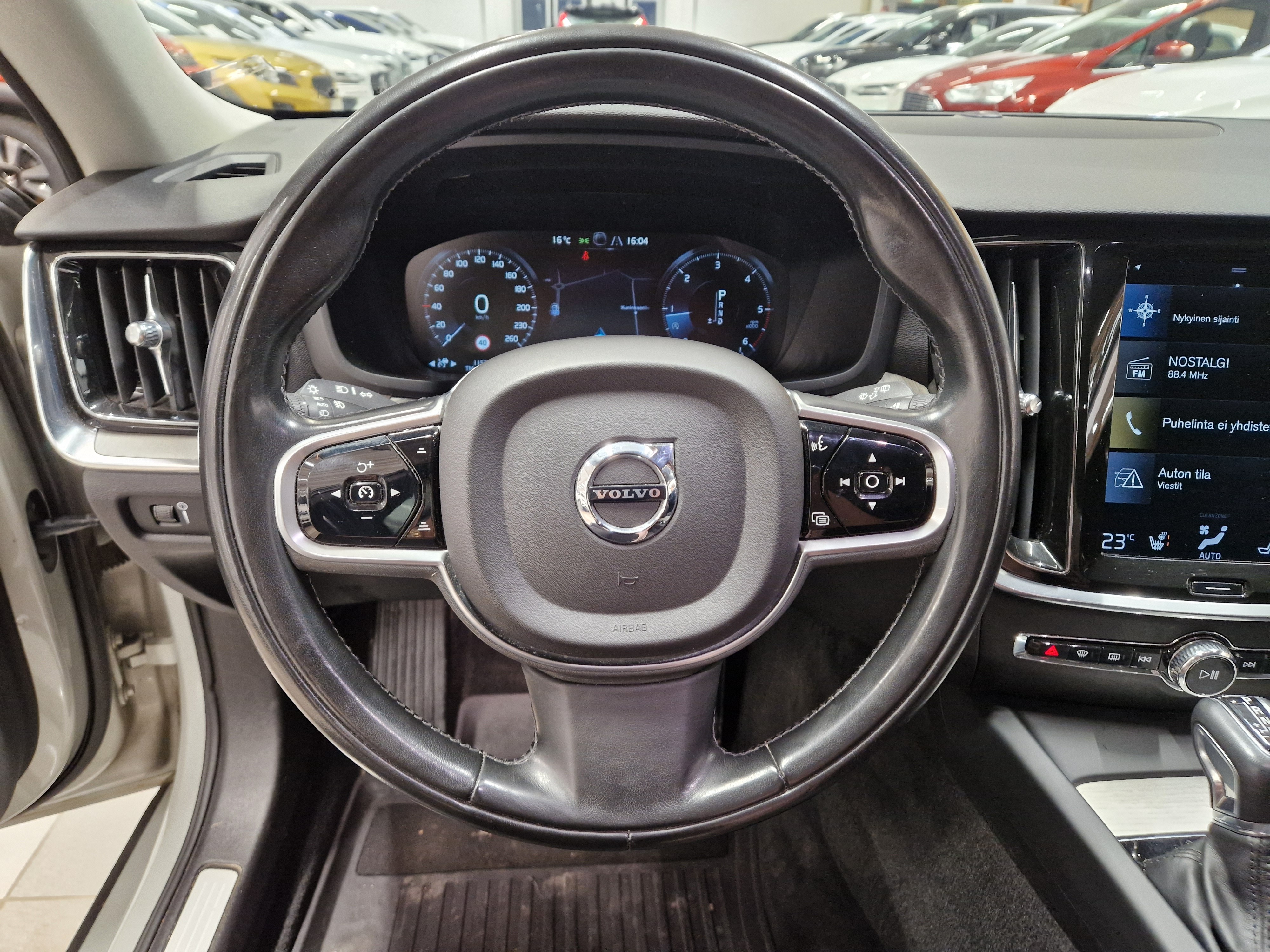 Volvo V60 D3 INSCRIPTION AUT TAKUU 24KK/40TKM