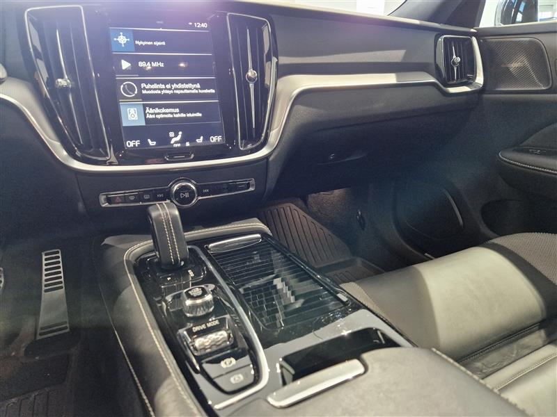 Volvo V60 T8 TWE AWD BUSINESS R-DESIGN.TAKUU 12KK/20TKM