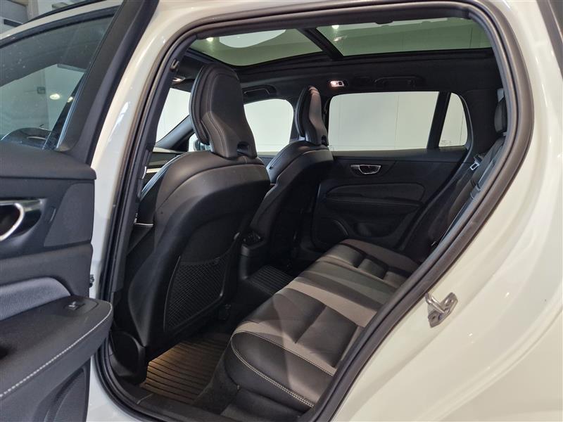 Volvo V60 T8 TWE AWD BUSINESS R-DESIGN.TAKUU 12KK/20TKM