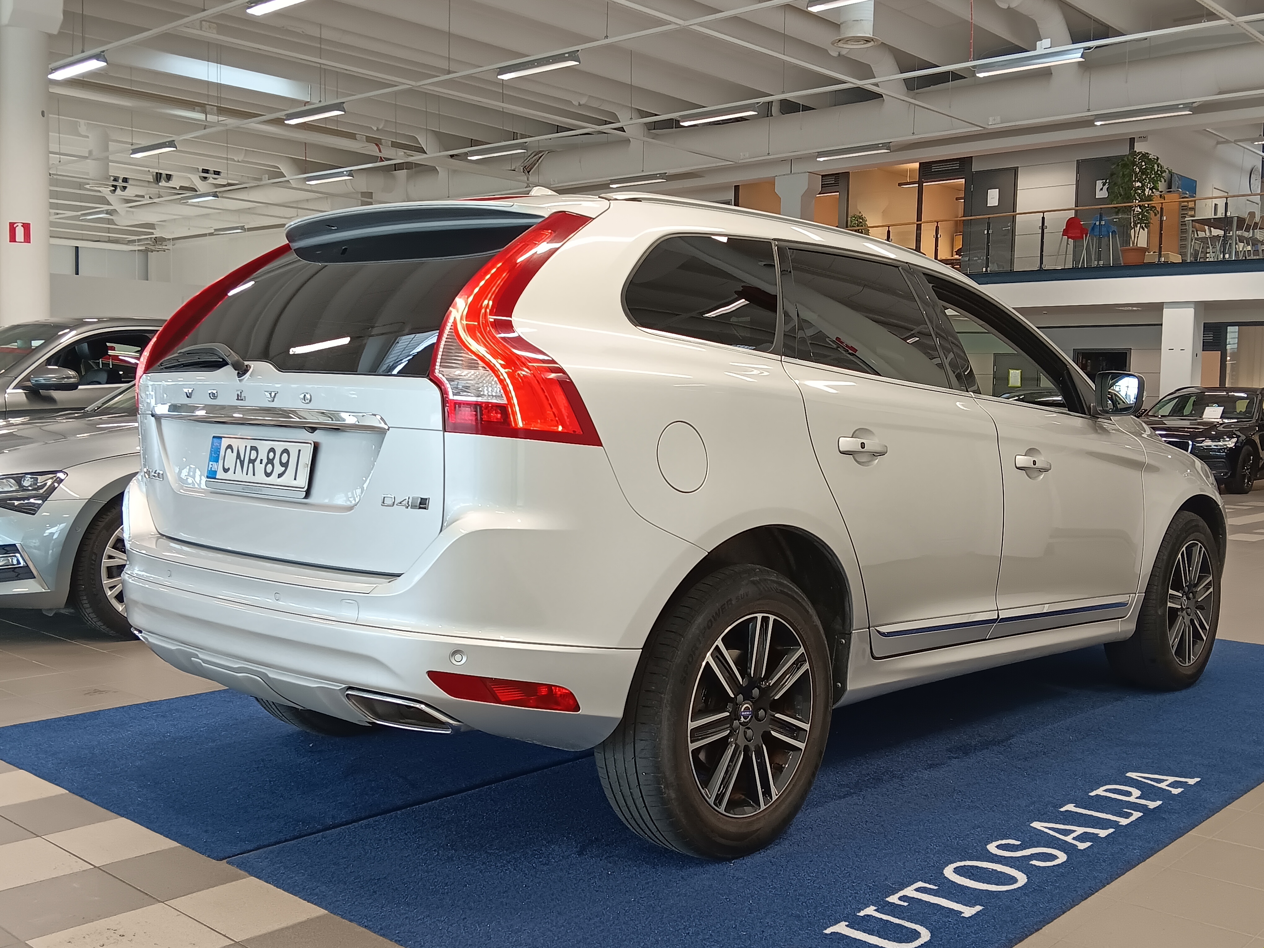 Volvo XC60 2017, kuva 3/16
