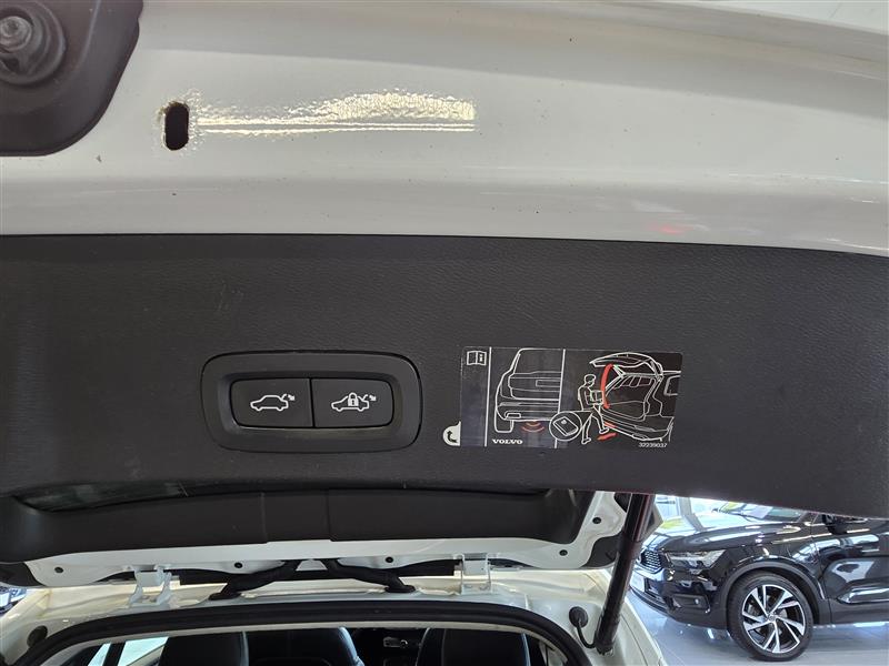 Volvo XC40 T4 AWD INSCRIPTION AUT.TAKUU 12KK/20TKM