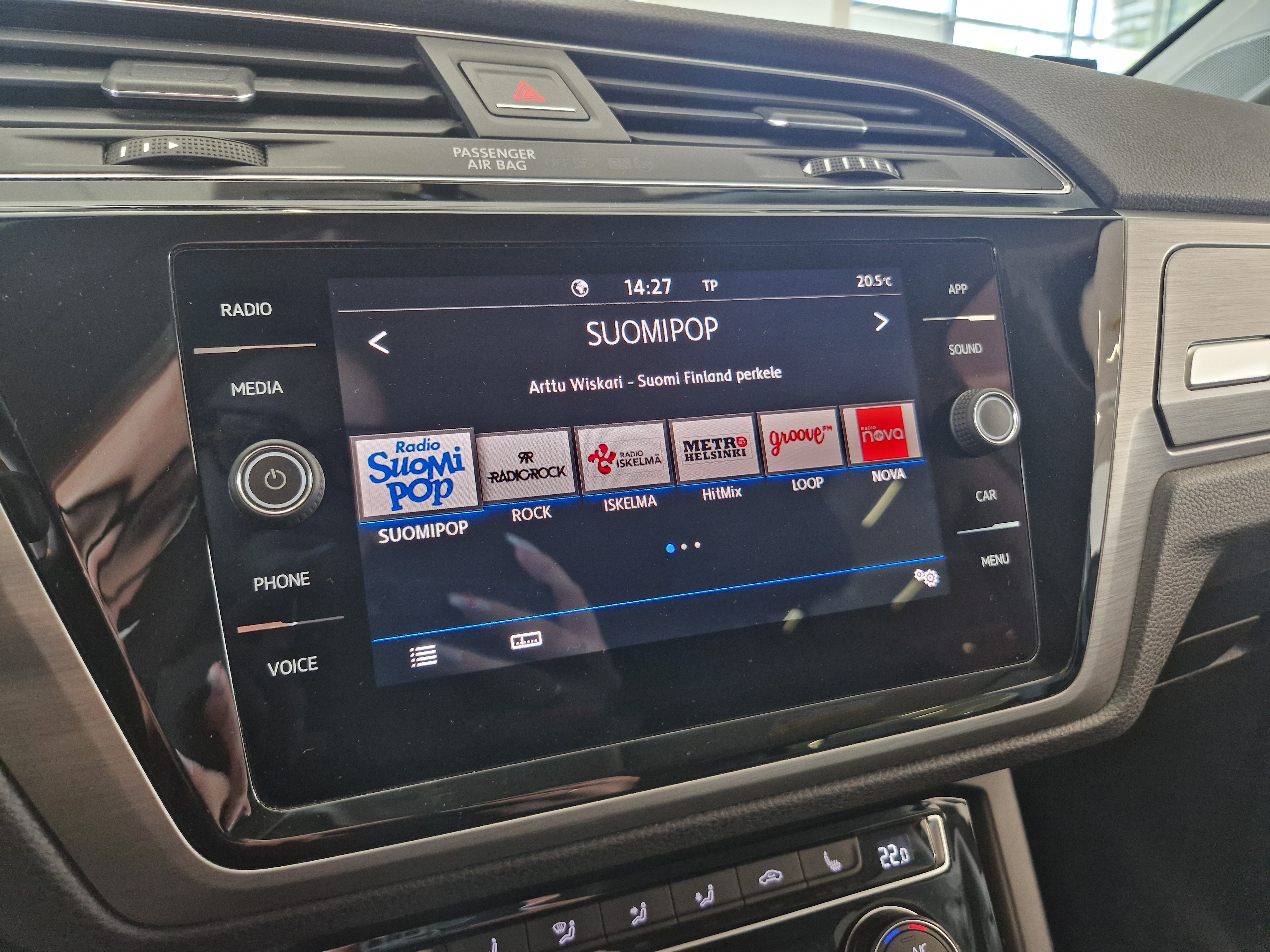 Volkswagen TOURAN R-LINE 1,5 TSI EVO 110 KW DSG-AUTOMAATTI