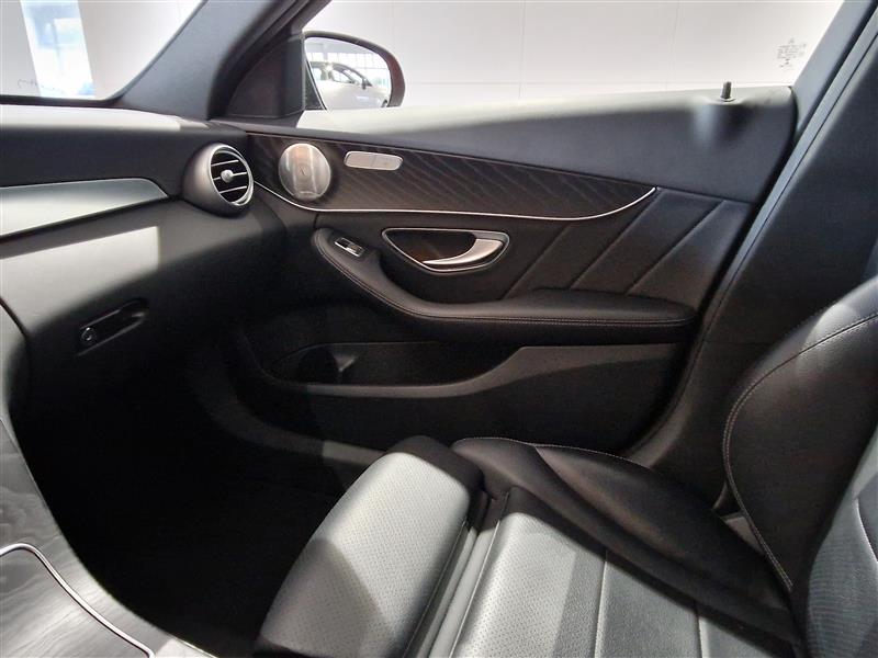 Mercedes-benz C 200 4MATIC T A PREMIUM BUSINESS AMG