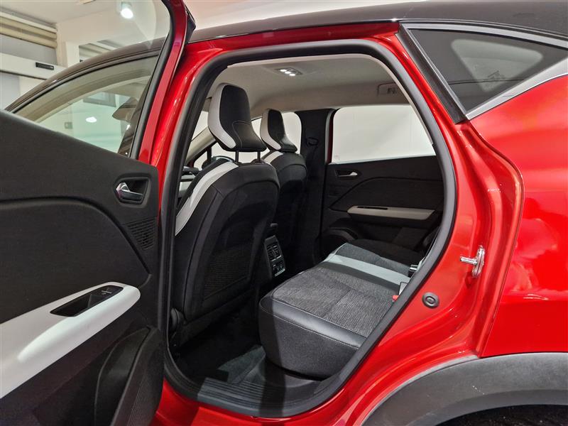 Renault CAPTUR TCE 130 EDC7-AUT FESTIVAL. TAKUU 12KK/20TKM