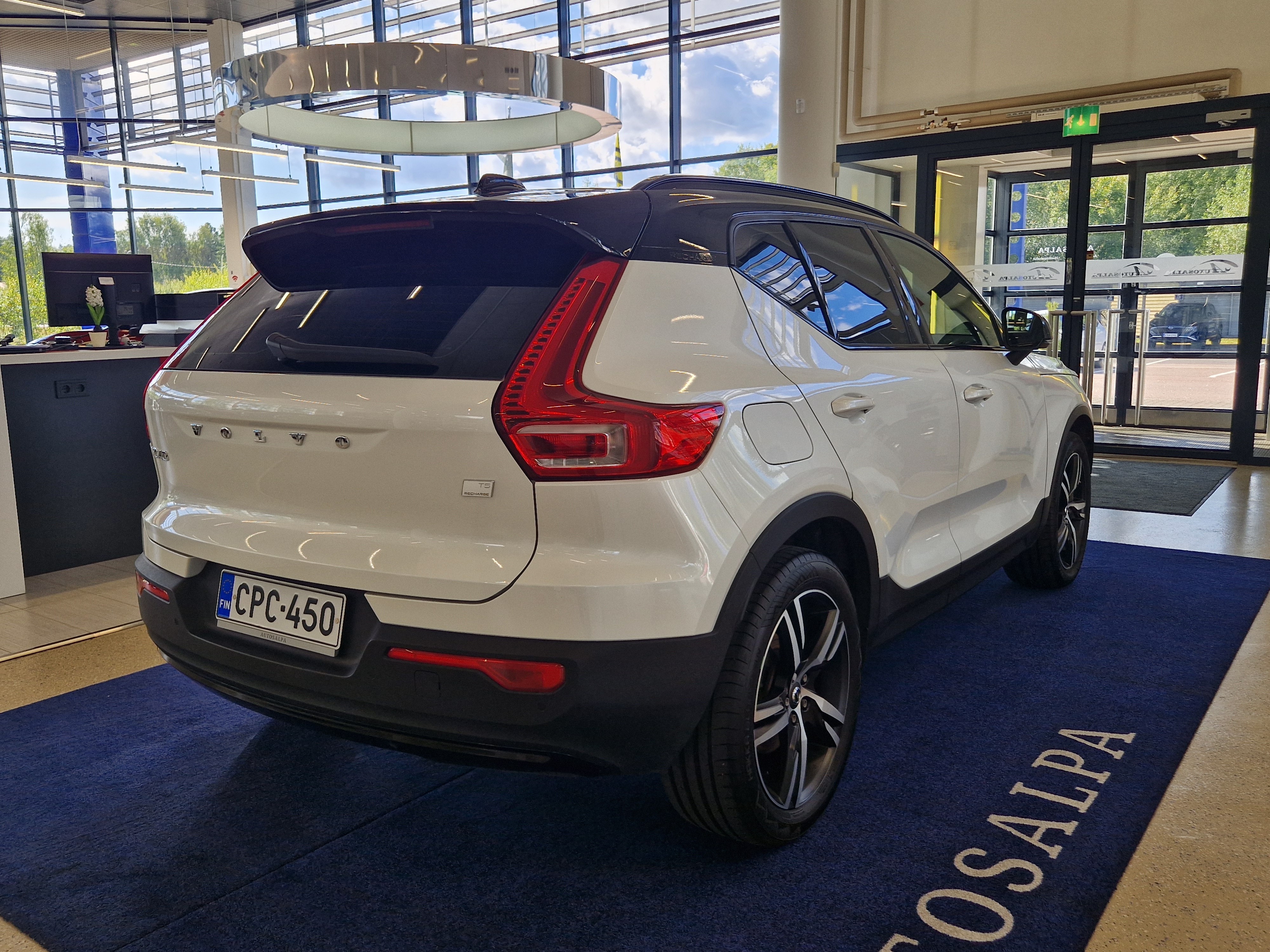 Volvo XC40 T5 TwE R-Design aut 2021, kuva 3/17