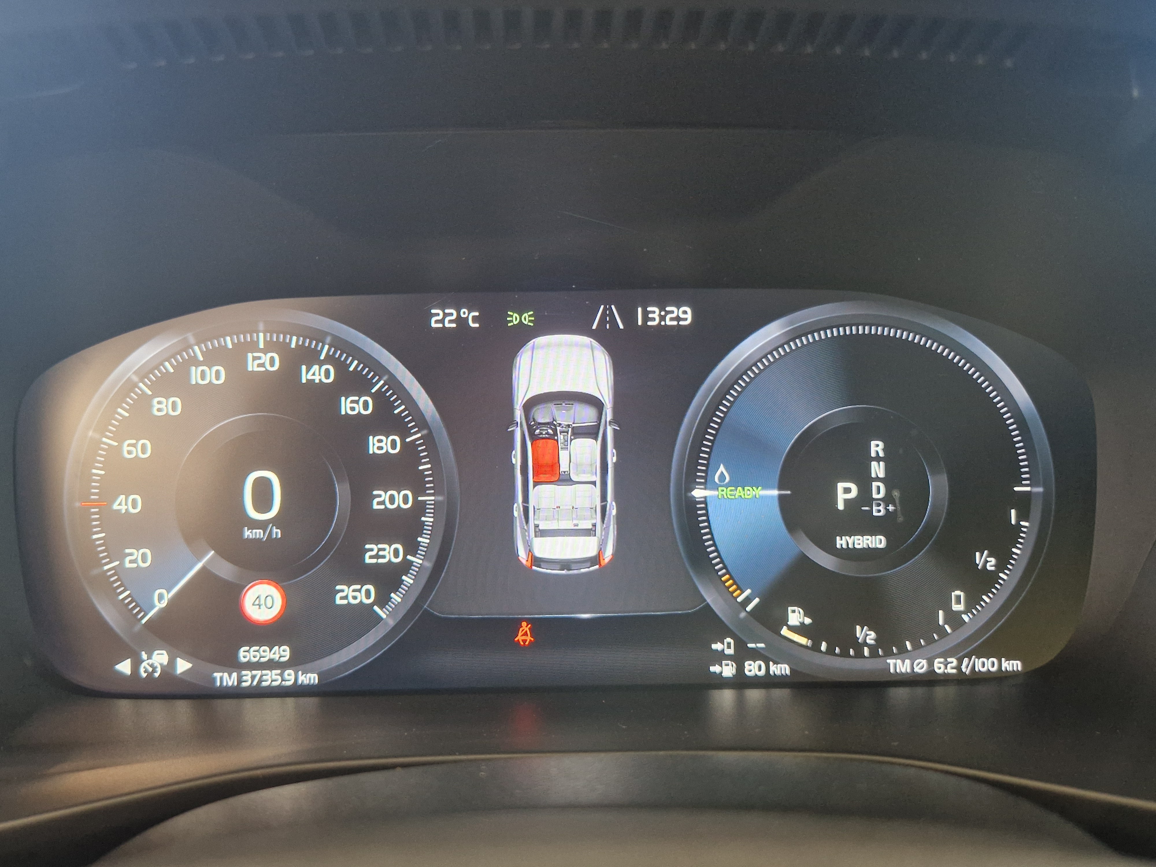 Volvo XC40 T5 TwE R-Design aut 2021, kuva 6/17