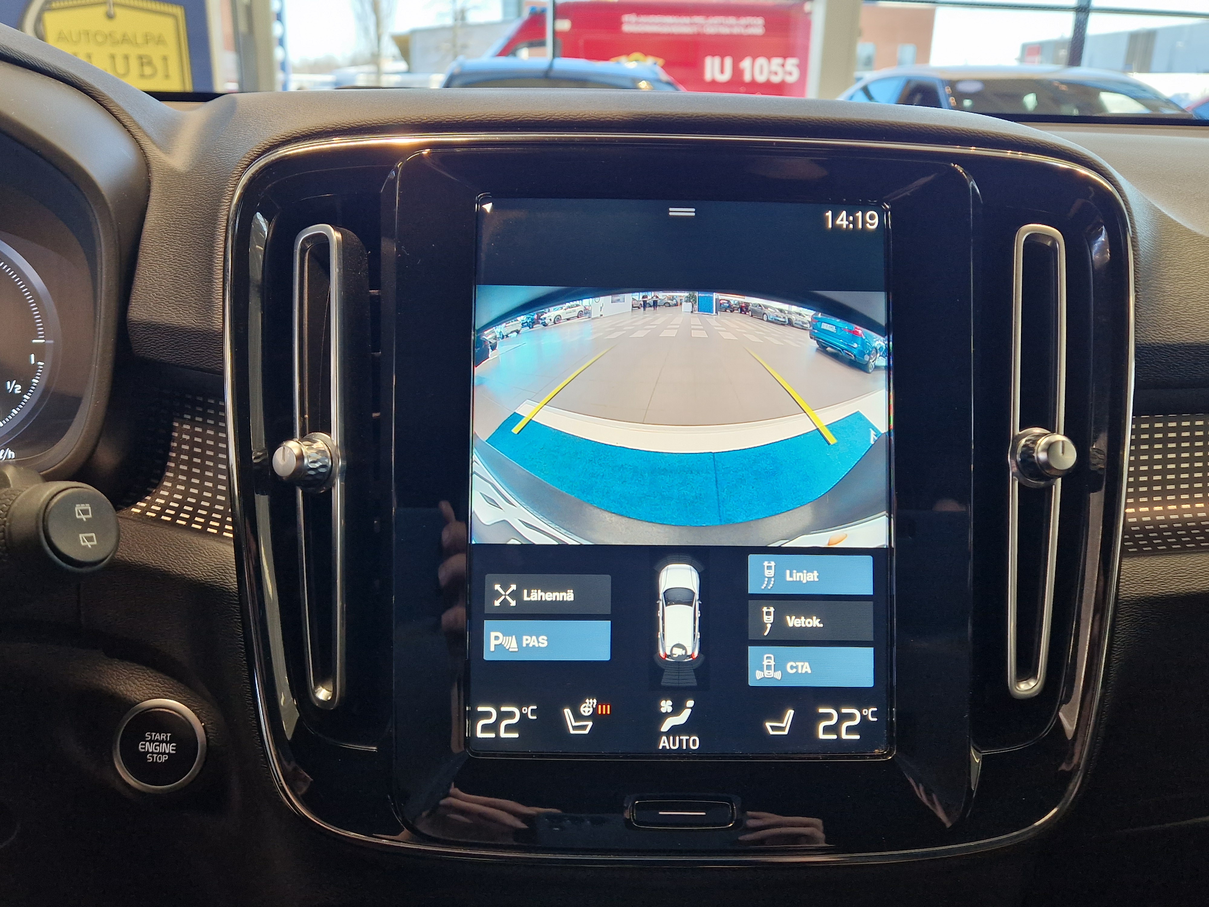 Volvo XC40 T5 TWE BUSINESS R-DESIGN TAKUU 24KK/40TKM