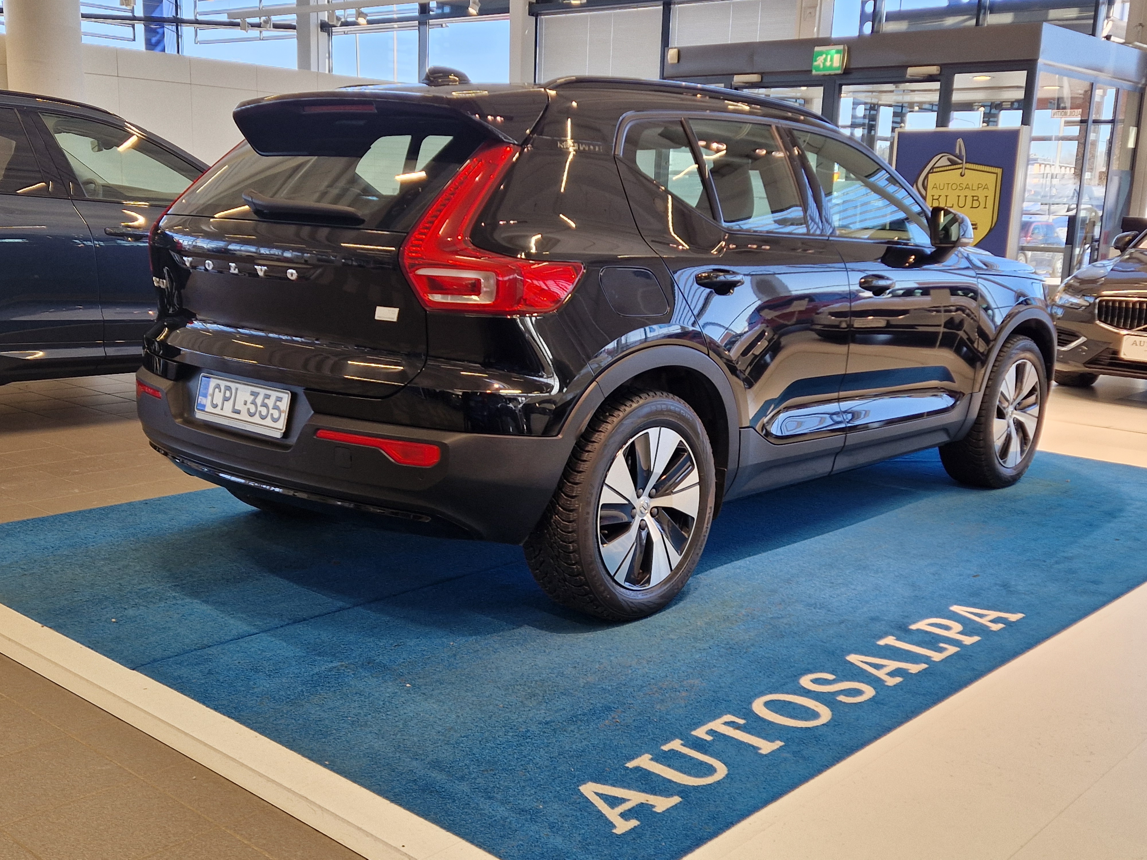 Volvo XC40 2021, kuva 4/20