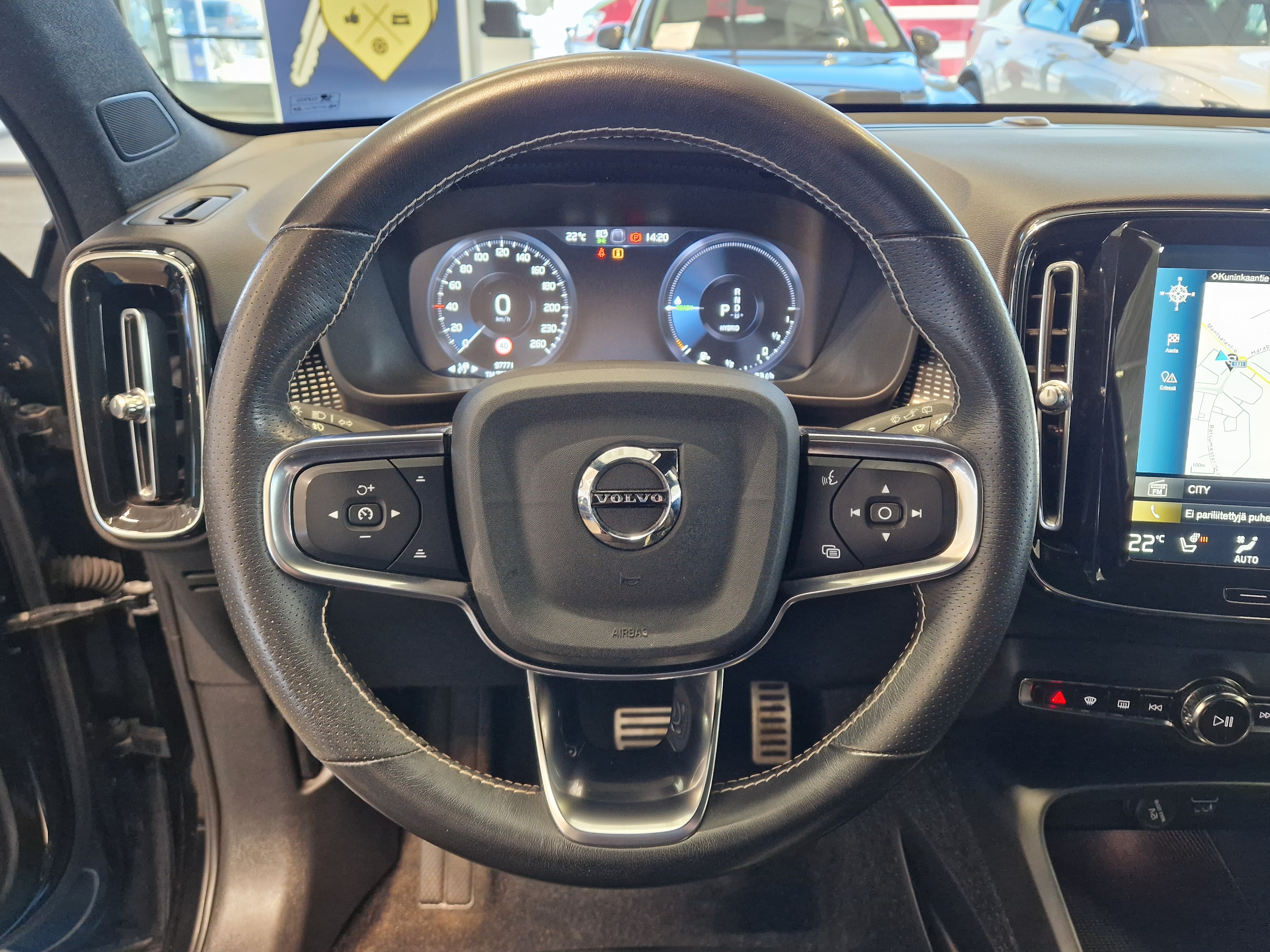 Volvo XC40 T5 TWE BUSINESS R-DESIGN TAKUU 24KK/40TKM