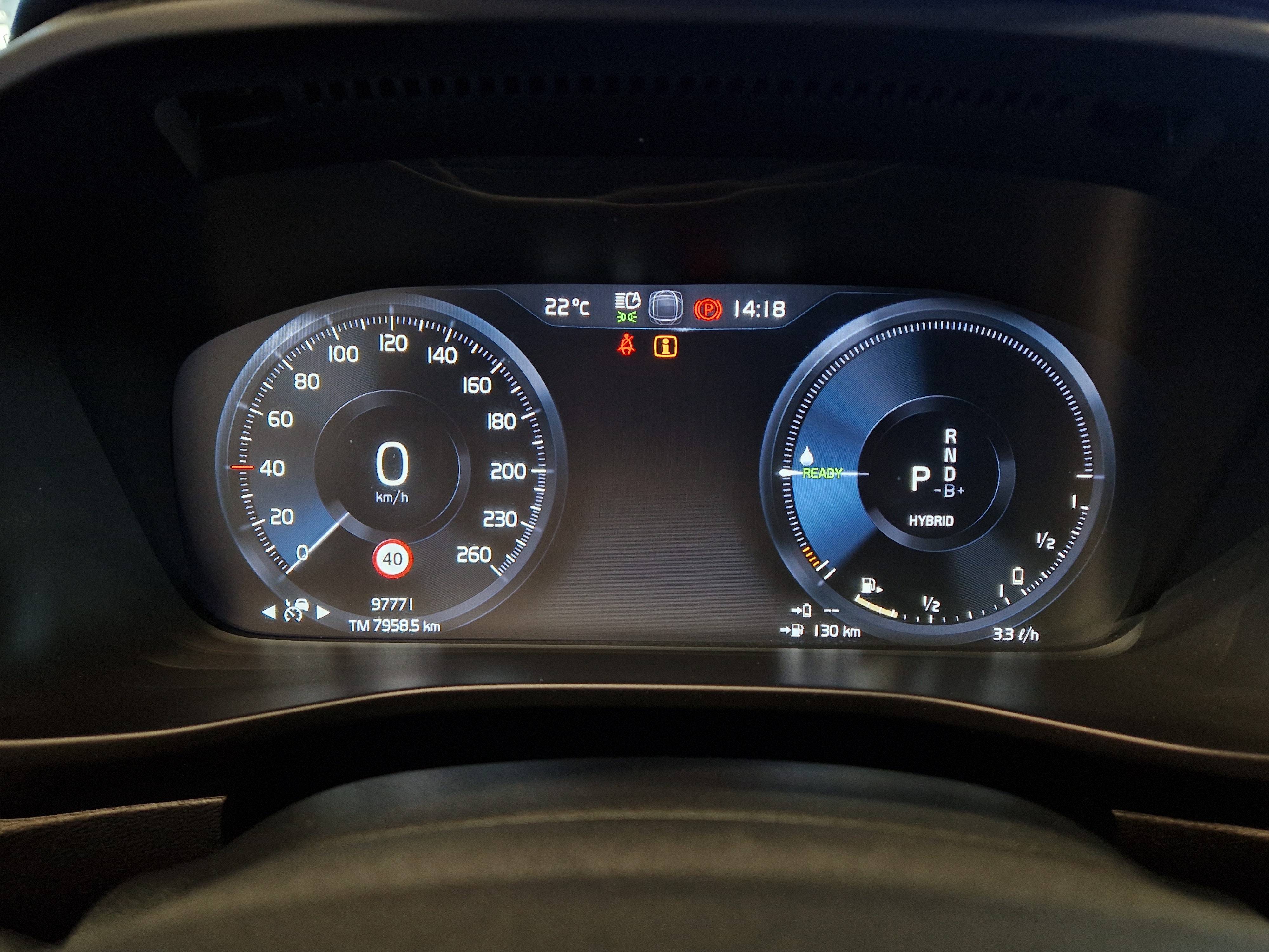 Volvo XC40 T5 TWE BUSINESS R-DESIGN TAKUU 24KK/40TKM