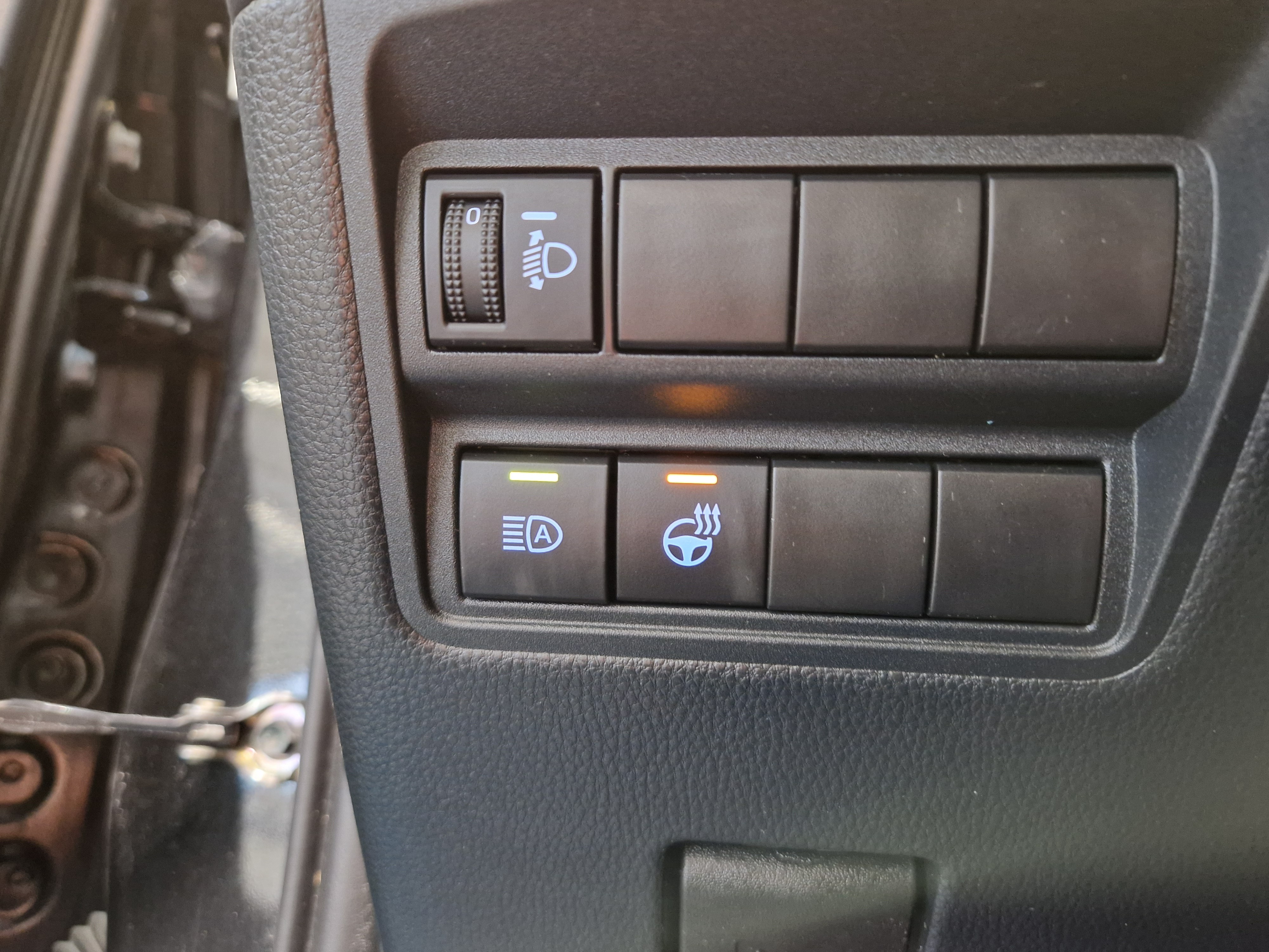 Toyota YARIS 1,5 HYBRID ACTIVE AUT TAKUU 12KK/20TKM