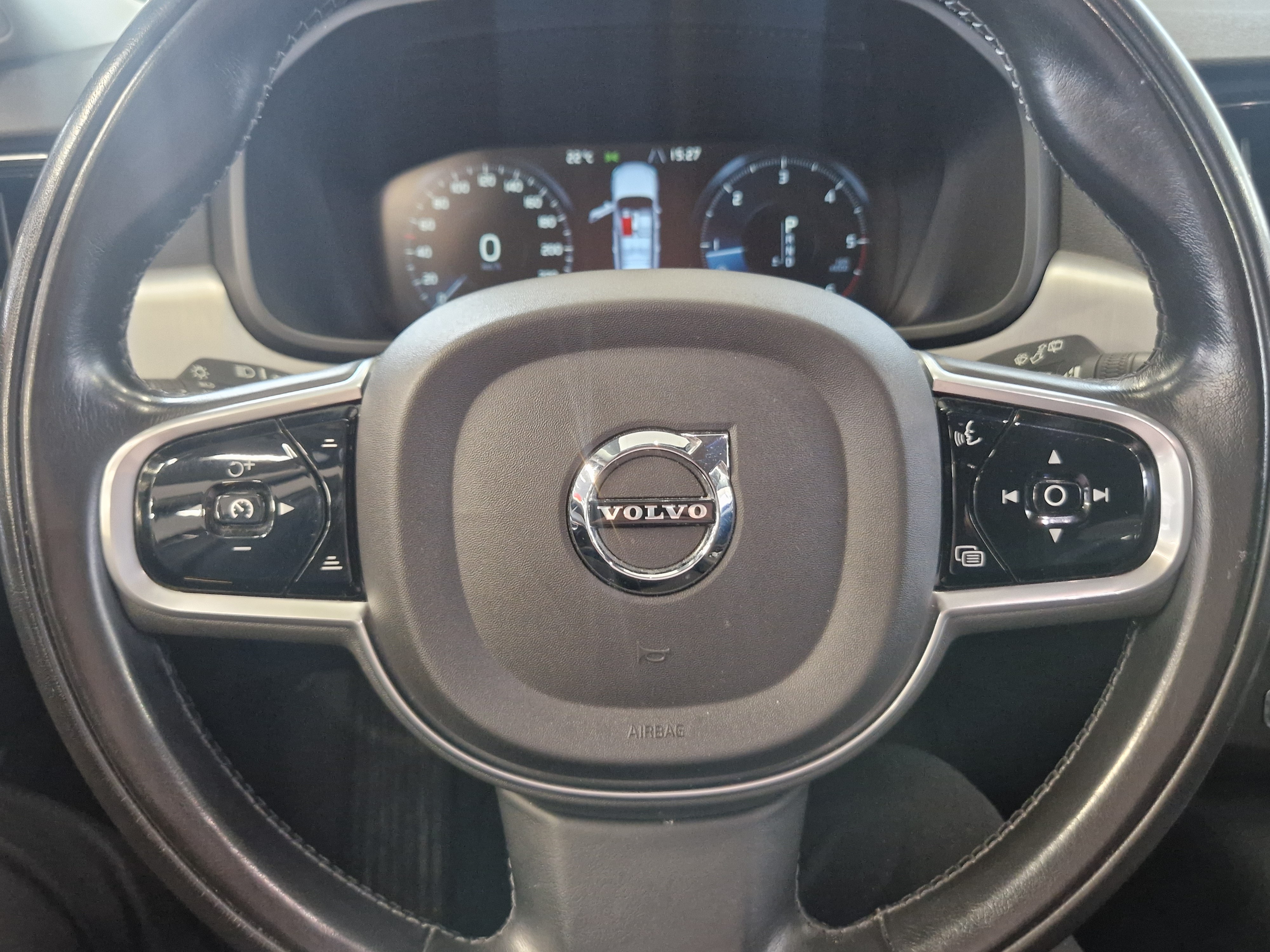 Volvo V90 D3 AWD Momentum aut 2020, photo 6/19