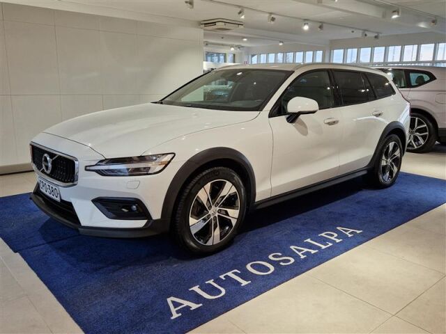 volvo V60 CROSS COUNTRY B4 AWD D-MHEV BUSINESS AUT