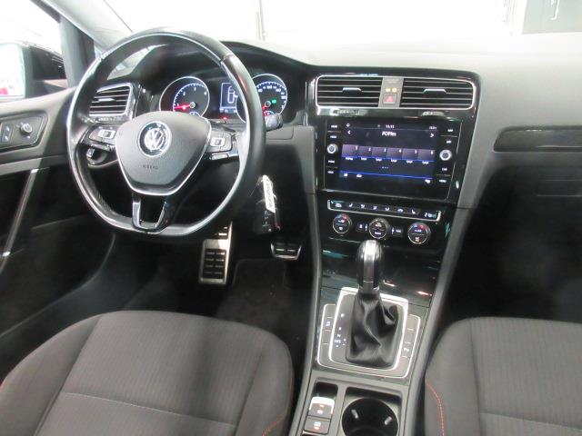 Volkswagen GOLF VARIANT 2,0 TDI 110 KW (150 HV) DSG-AUTOMAATTI.