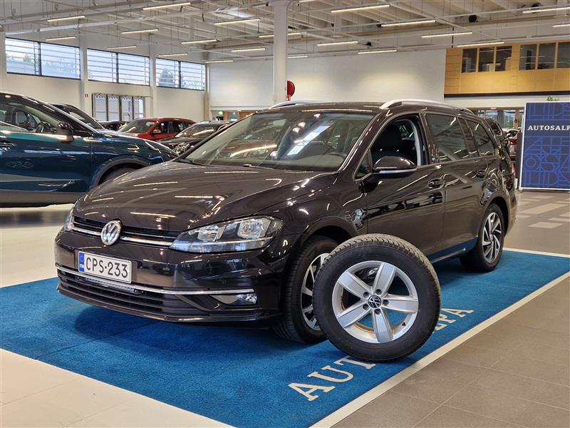 Volkswagen GOLF VARIANT 2,0 TDI 110 KW (150 HV) DSG-AUTOMAATTI.