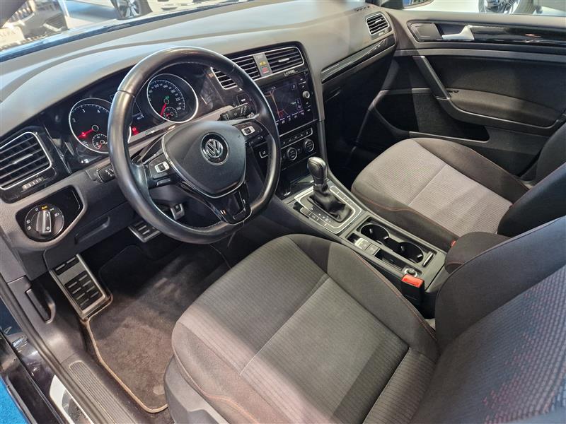 Volkswagen GOLF VARIANT 2,0 TDI 110 KW (150 HV) DSG-AUTOMAATTI.