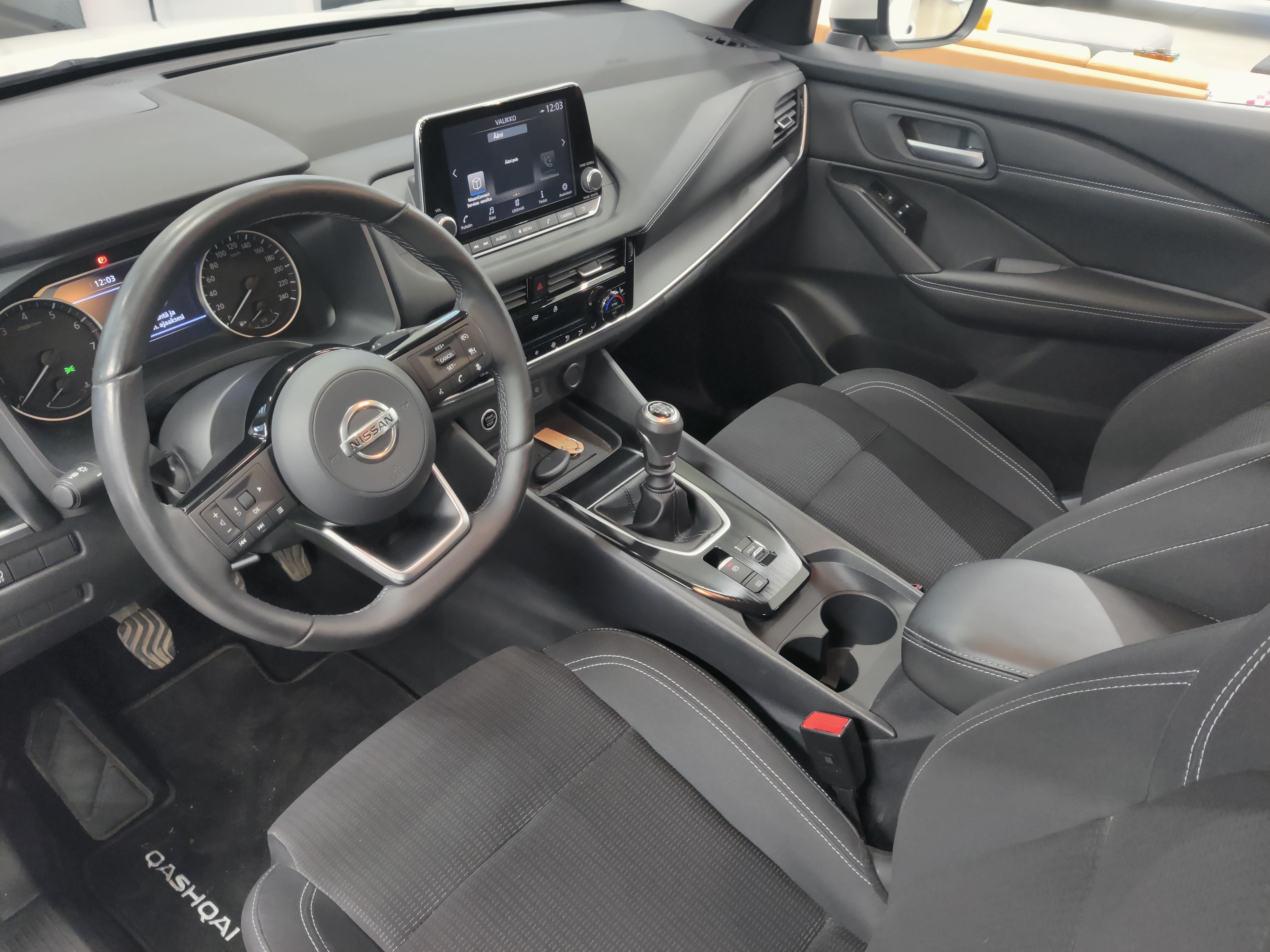Nissan QASHQAI MHEV 140 6M/T 2WD ACENTA