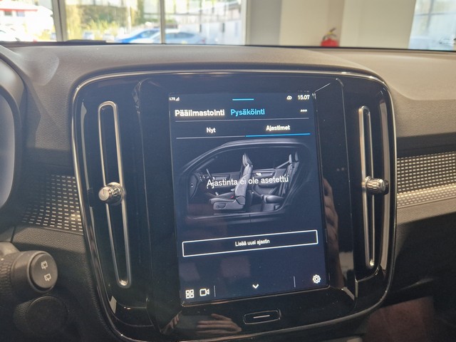 Volvo XC40 RECHARGE TWIN PLUS AUT