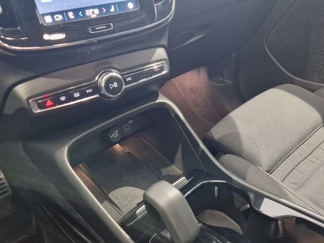 Volvo XC40 RECHARGE TWIN PLUS AUT