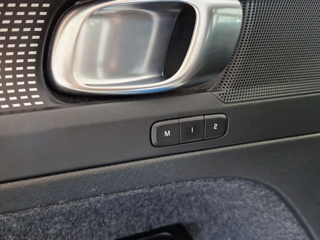 Volvo XC40 RECHARGE TWIN PLUS AUT