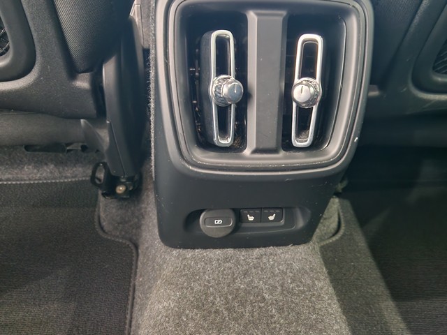 Volvo XC40 RECHARGE TWIN PLUS AUT