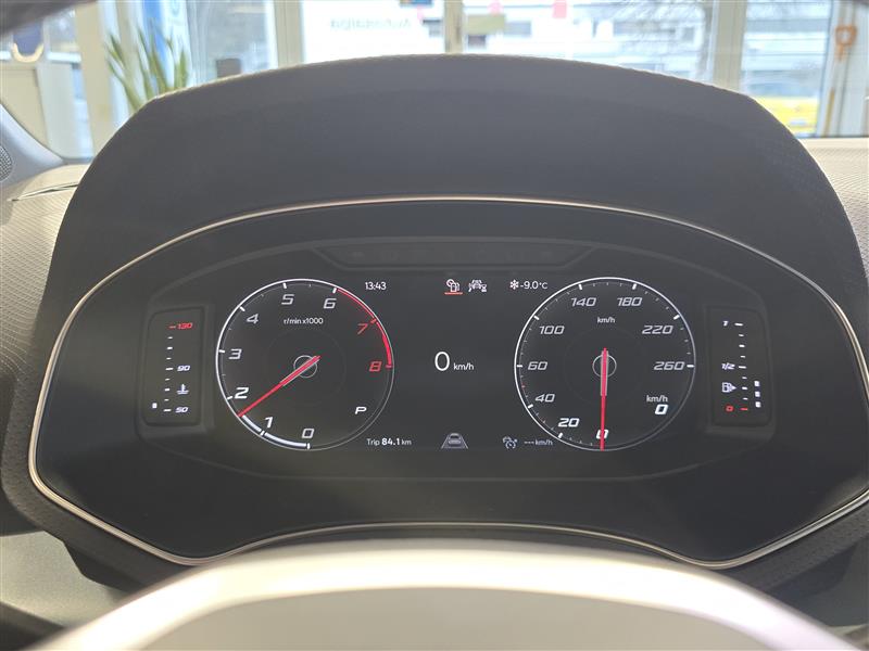 Seat ARONA 1.0 ECOTSI 110 XPERIENCE DSG TAKUU 24KK/40TKM