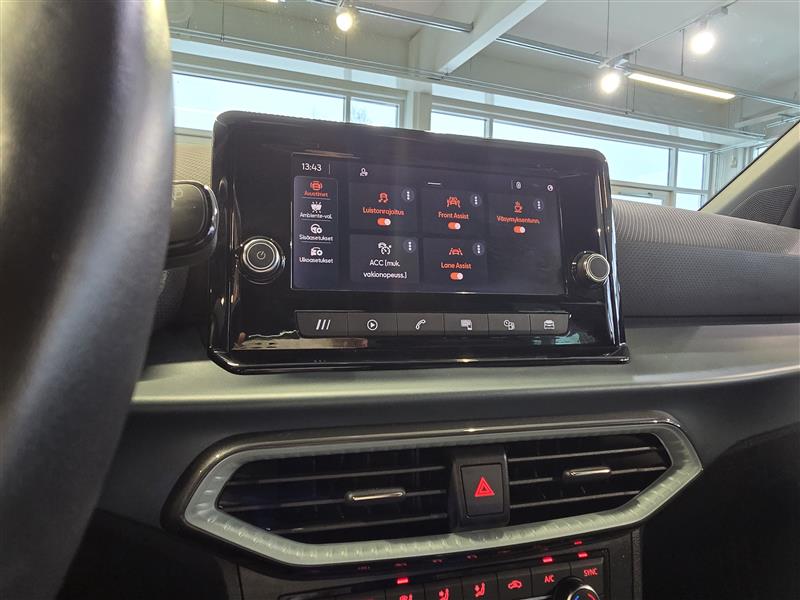 Seat ARONA 1.0 ECOTSI 110 XPERIENCE DSG TAKUU 24KK/40TKM