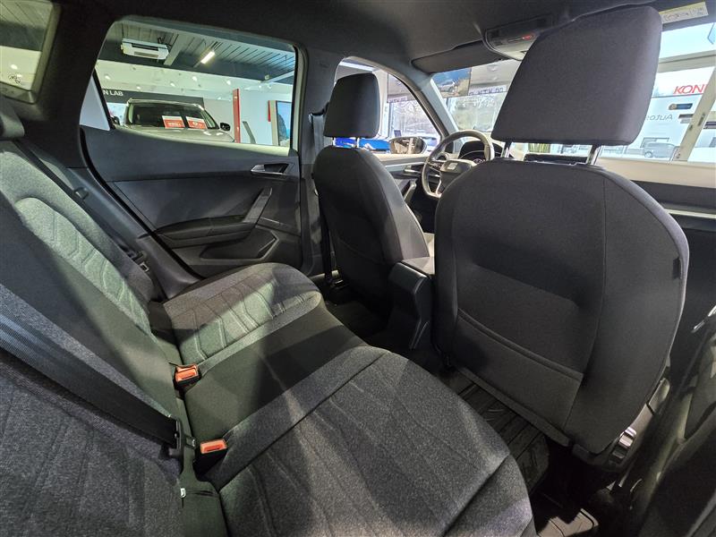 Seat ARONA 1.0 ECOTSI 110 XPERIENCE DSG TAKUU 24KK/40TKM