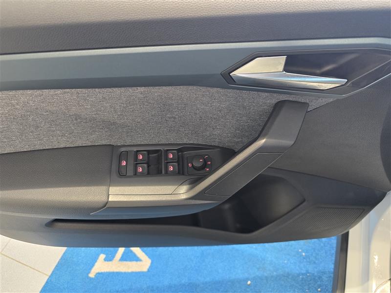 Seat ARONA 1.0 ECOTSI 110 XPERIENCE DSG TAKUU 24KK/40TKM